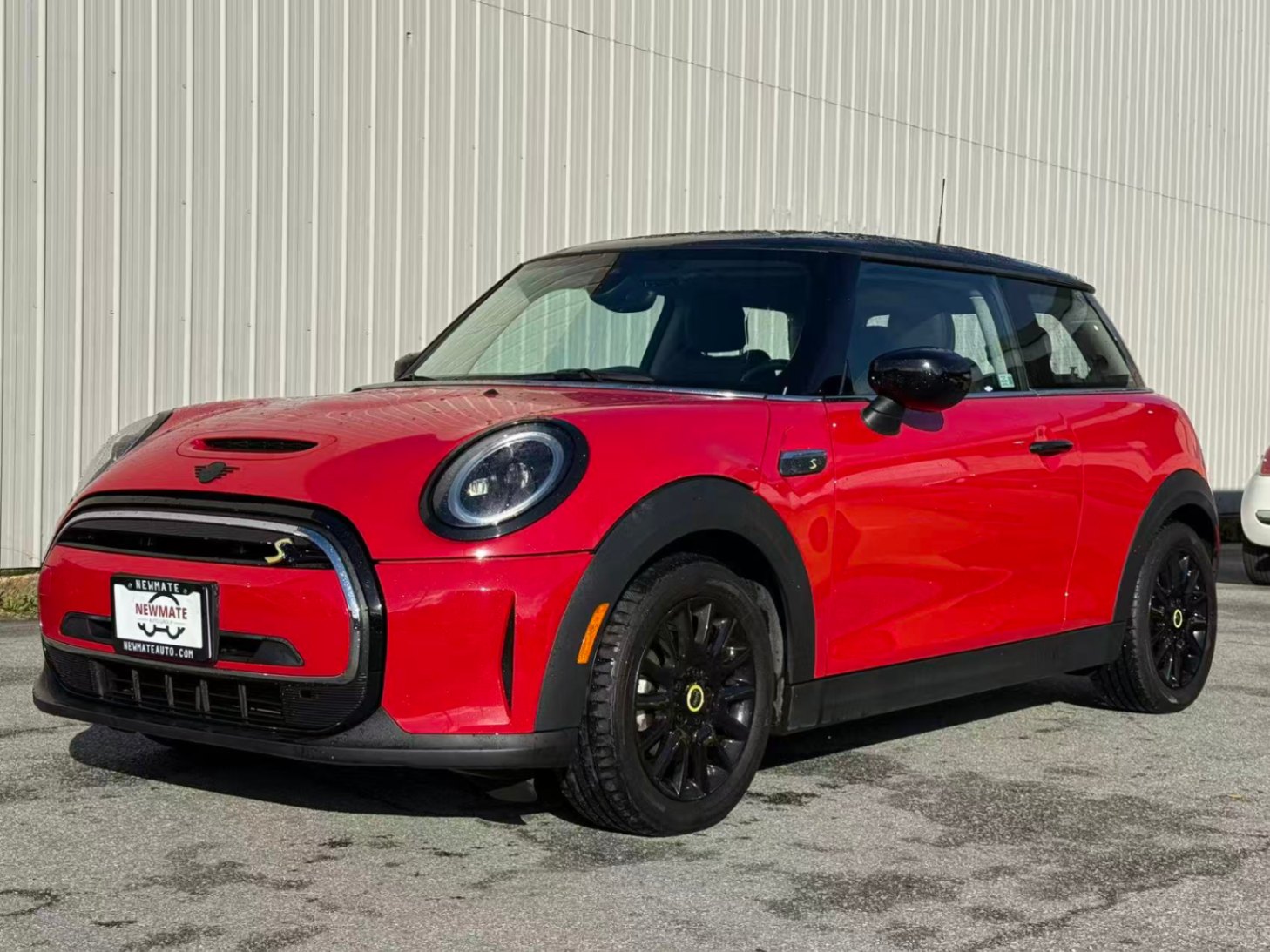 2023 MINI 3 Door Cooper S. BC LOCAL VEHICLE. FULL SERVICED HISTORY., Vancouver, Cash