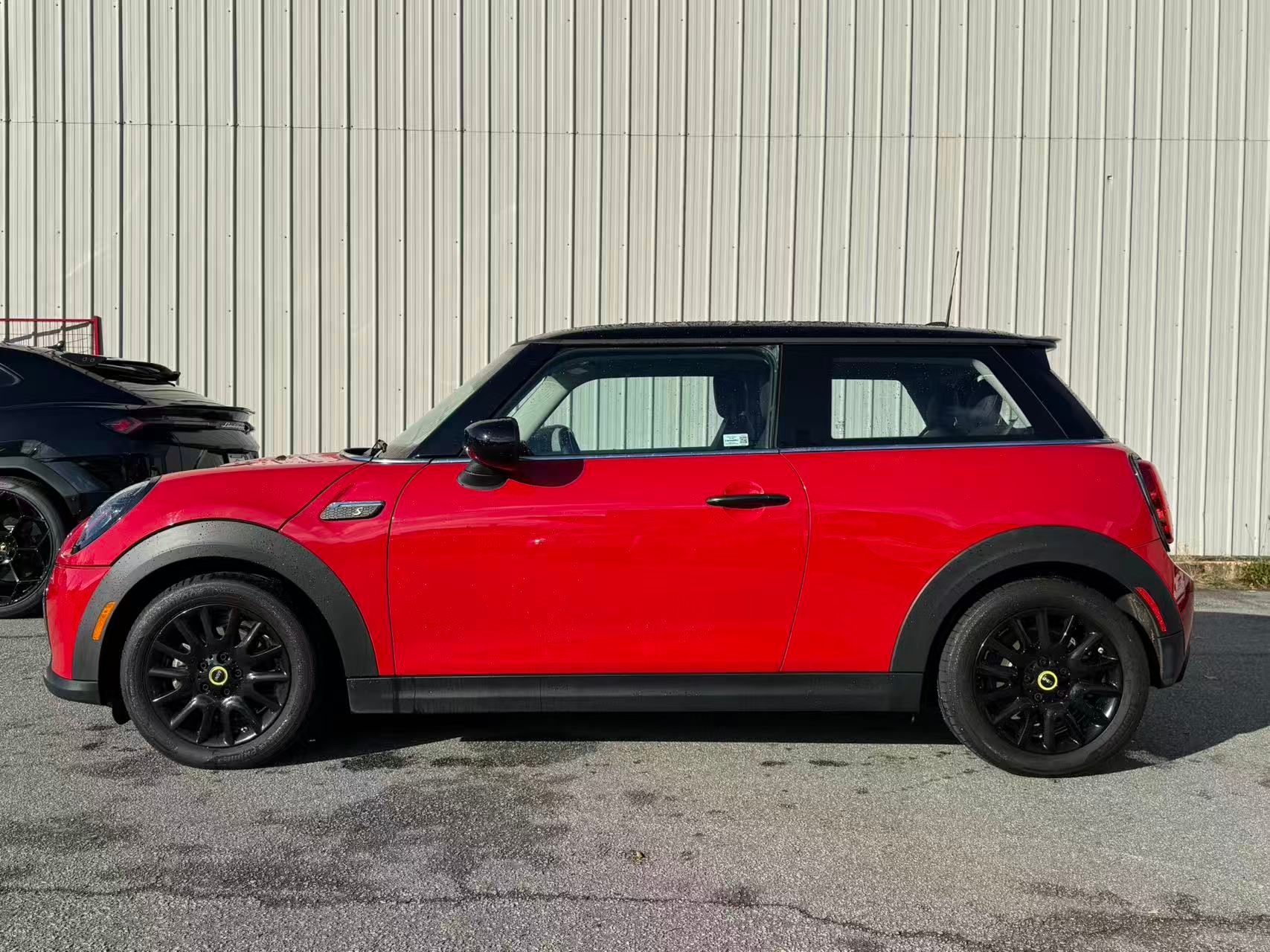 2023 MINI 3 Door Cooper S. BC LOCAL VEHICLE. FULL SERVICED HISTORY., Vancouver, Cash