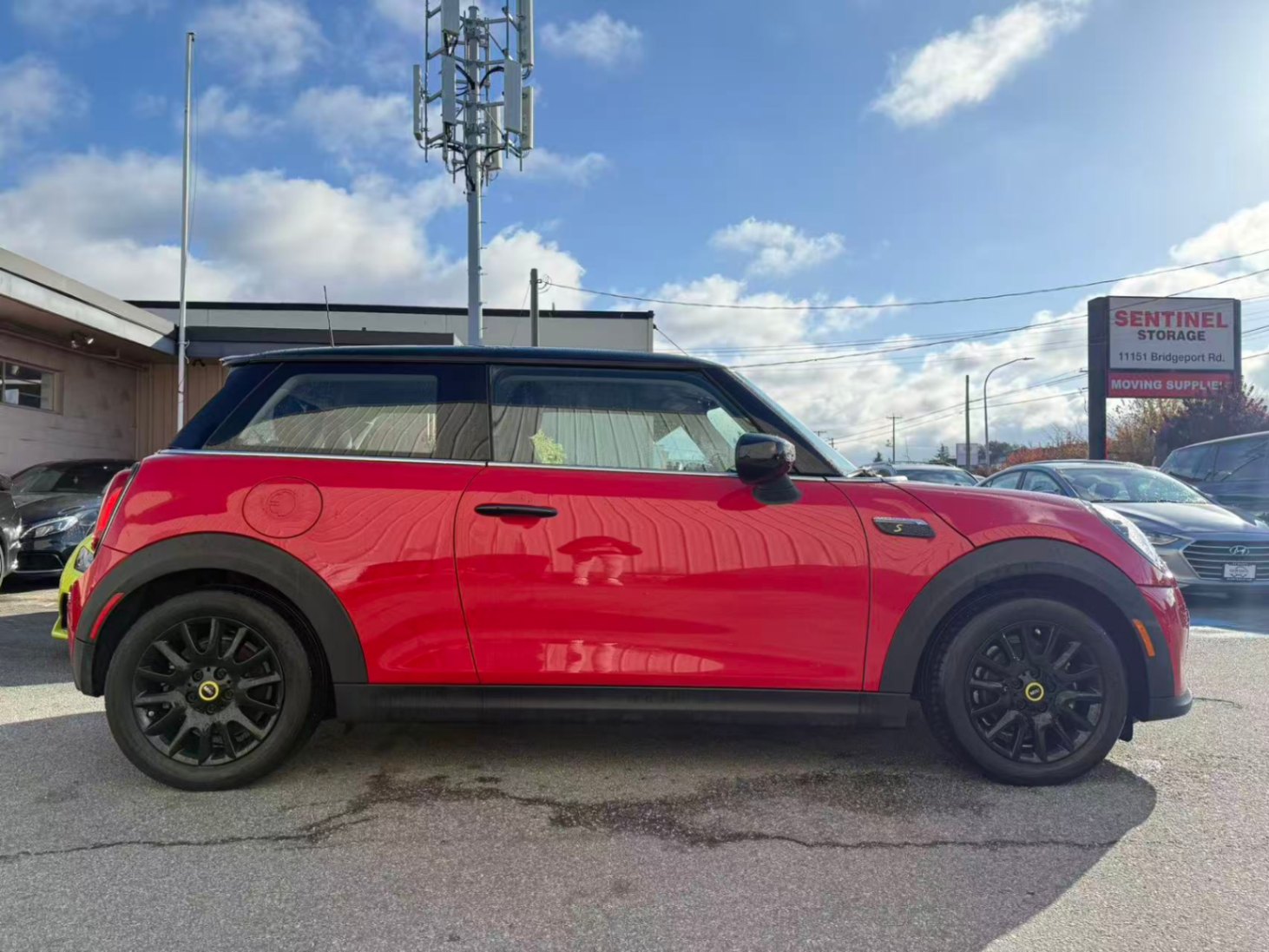 2023 MINI 3 Door Cooper S. BC LOCAL VEHICLE. FULL SERVICED HISTORY., Vancouver, Cash