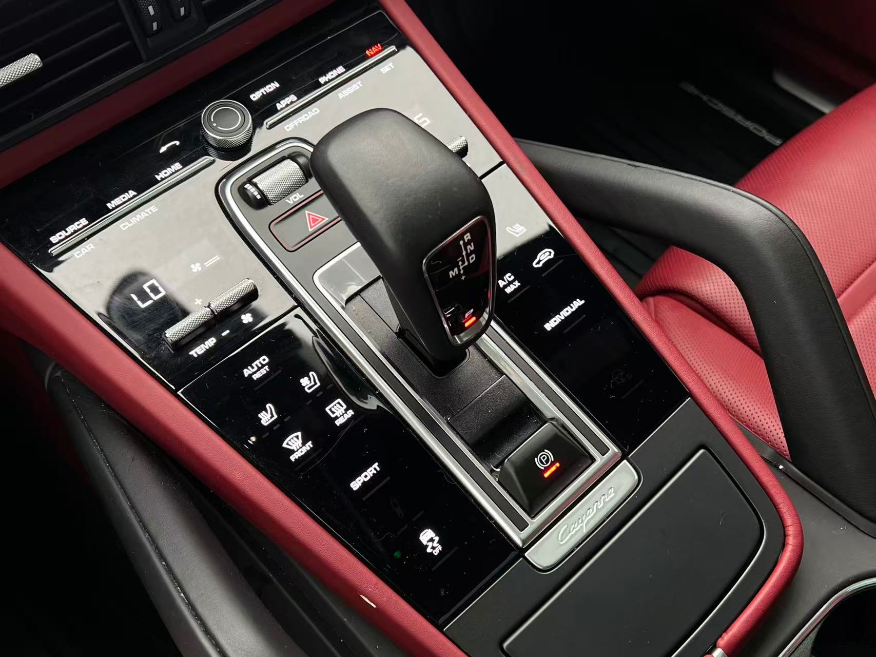 2023 Porsche Cayenne AWD, Vancouver, Cash