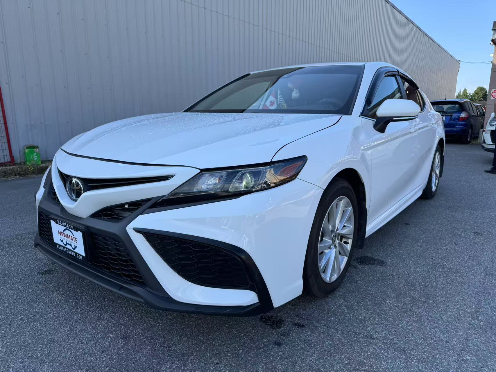 2023 Toyota Camry SE Auto. BC LOCAL VEHICLE., Vancouver, Cash