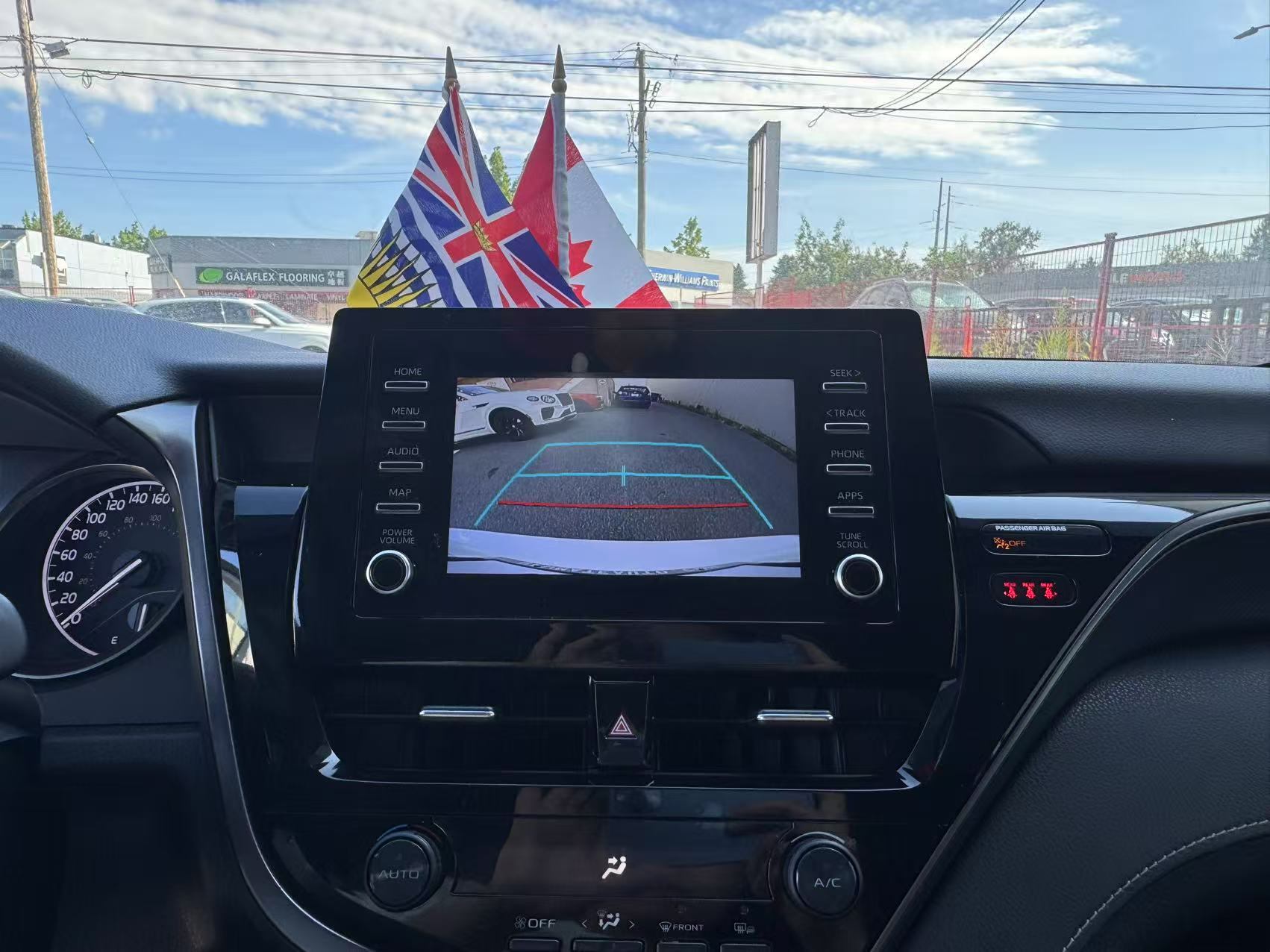 2023 Toyota Camry SE Auto. BC LOCAL VEHICLE., Vancouver, Cash