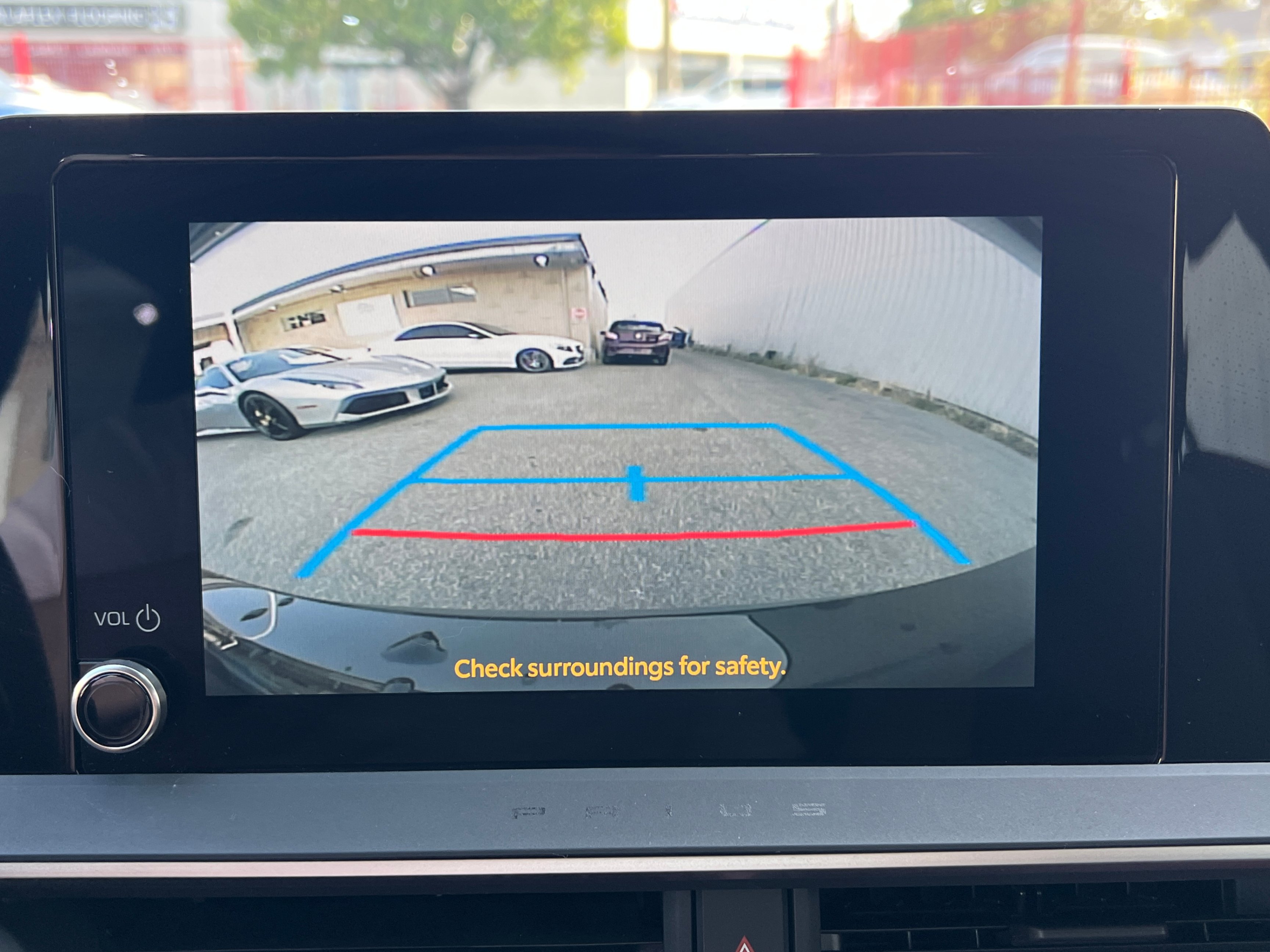 2023 Toyota Prius Prime SE Auto. BC LOCAL VEHICLE. REBUILT TITLE*, Vancouver, Cash