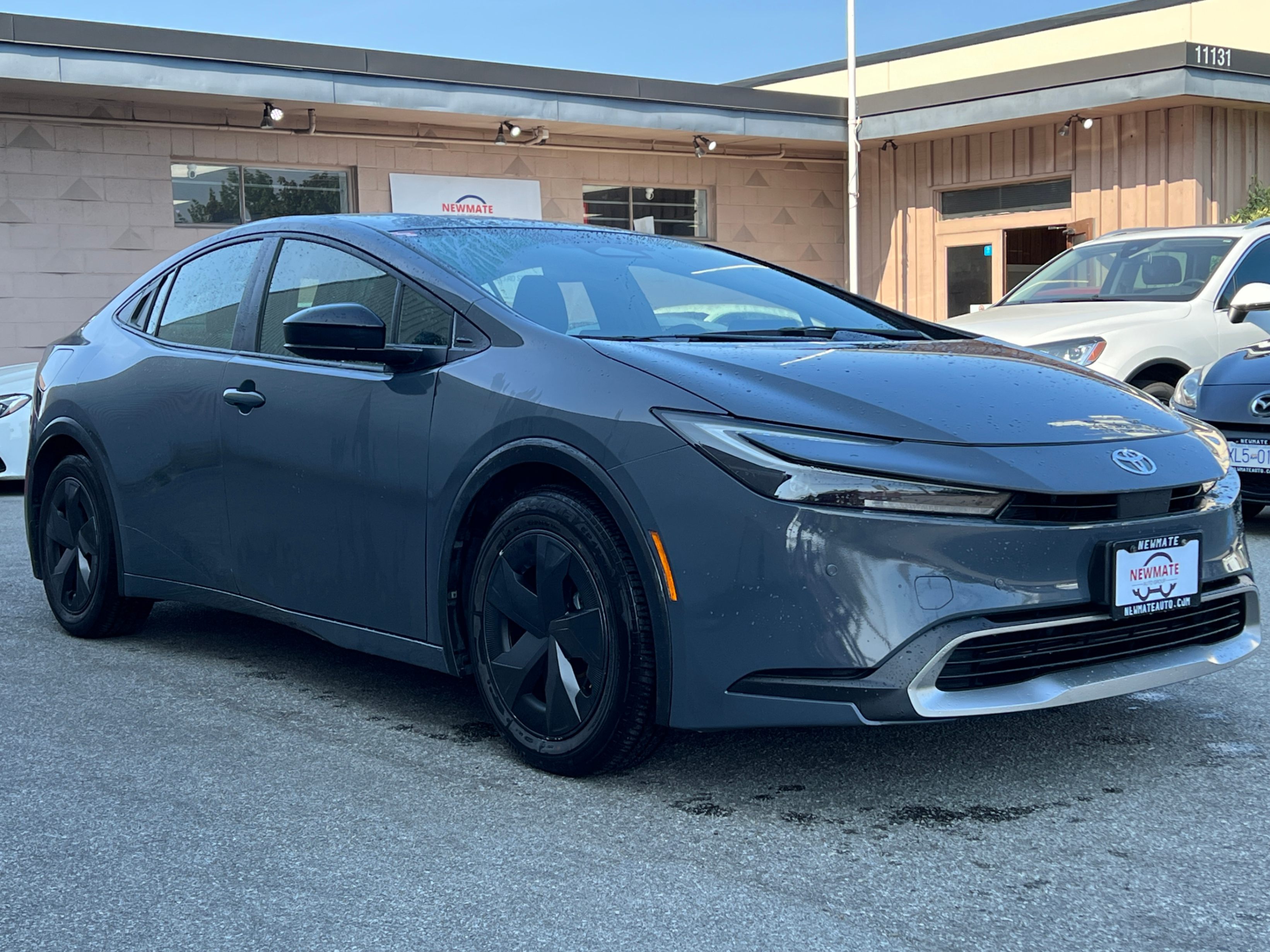 2023 Toyota Prius Prime SE Auto. BC LOCAL VEHICLE. REBUILT TITLE*, Vancouver, Cash