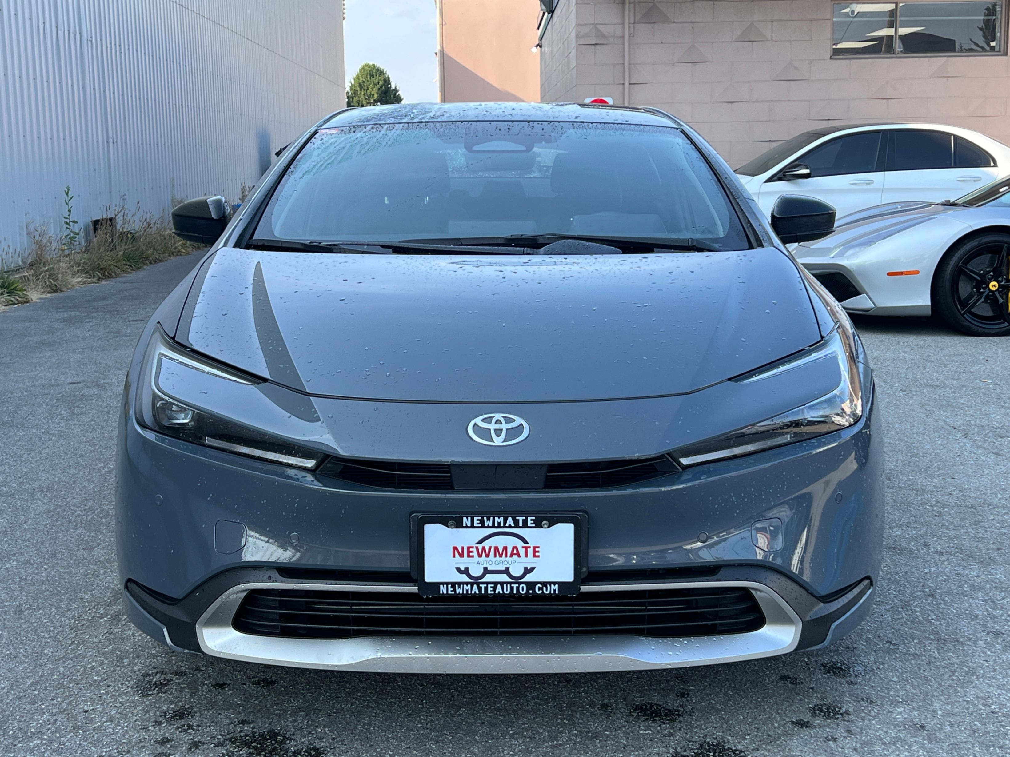 2023 Toyota Prius Prime SE Auto. BC LOCAL VEHICLE. REBUILT TITLE*, Vancouver, Cash