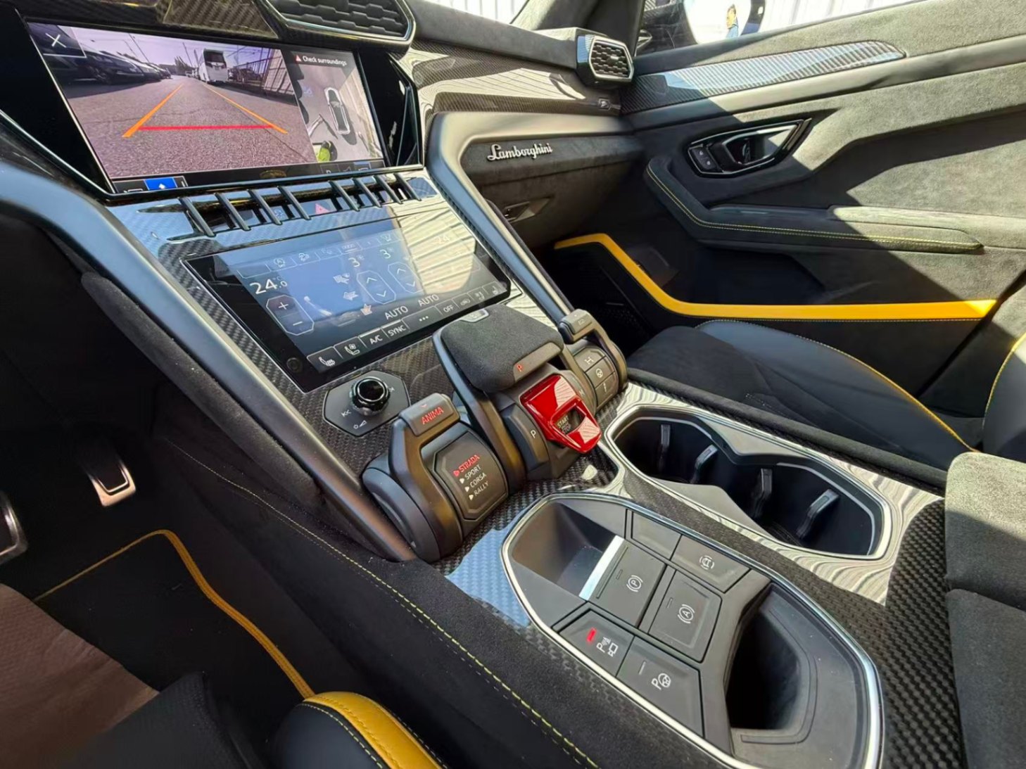 2024 LAMBORGHINI URUS PERFORMANTE, 温哥华, 全款车