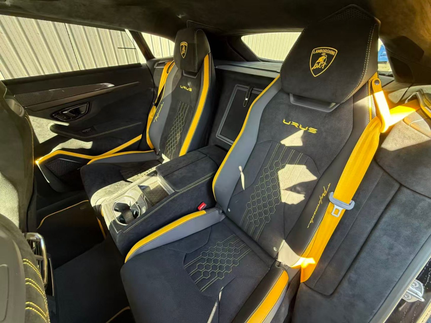 2024 LAMBORGHINI URUS PERFORMANTE, 温哥华, 全款车
