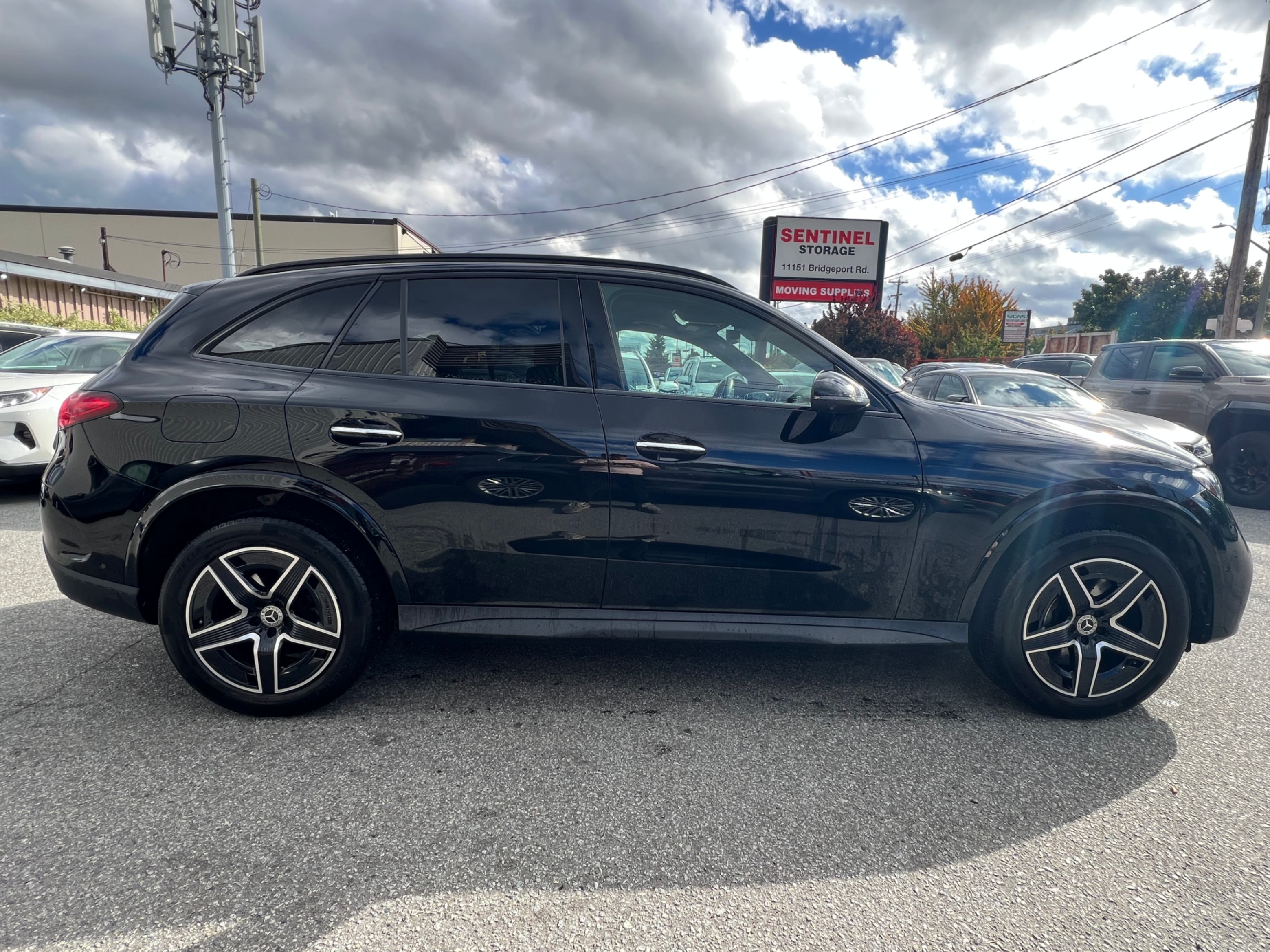 2024 Mercedes-Benz GLC-class GLC 300 4MATIC SUV. NO ACCIDENTS. BC LOCAL VEHICLE., 温哥华, 全款车