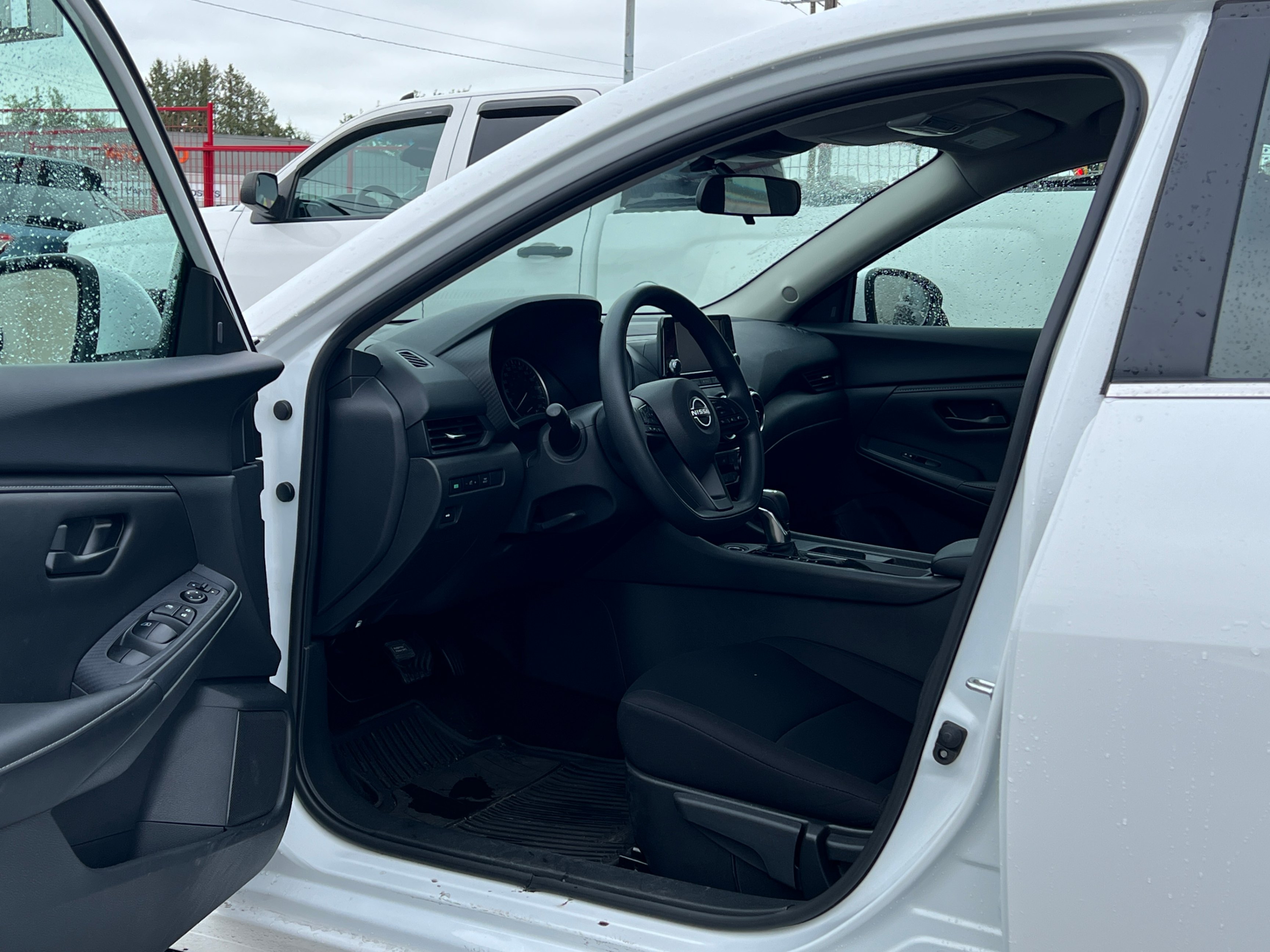 2024 Nissan Sentra S Plus. ONE OWNER. NO ACCIDENTS. NEW CAR CONDITION*, Vancouver, Cash