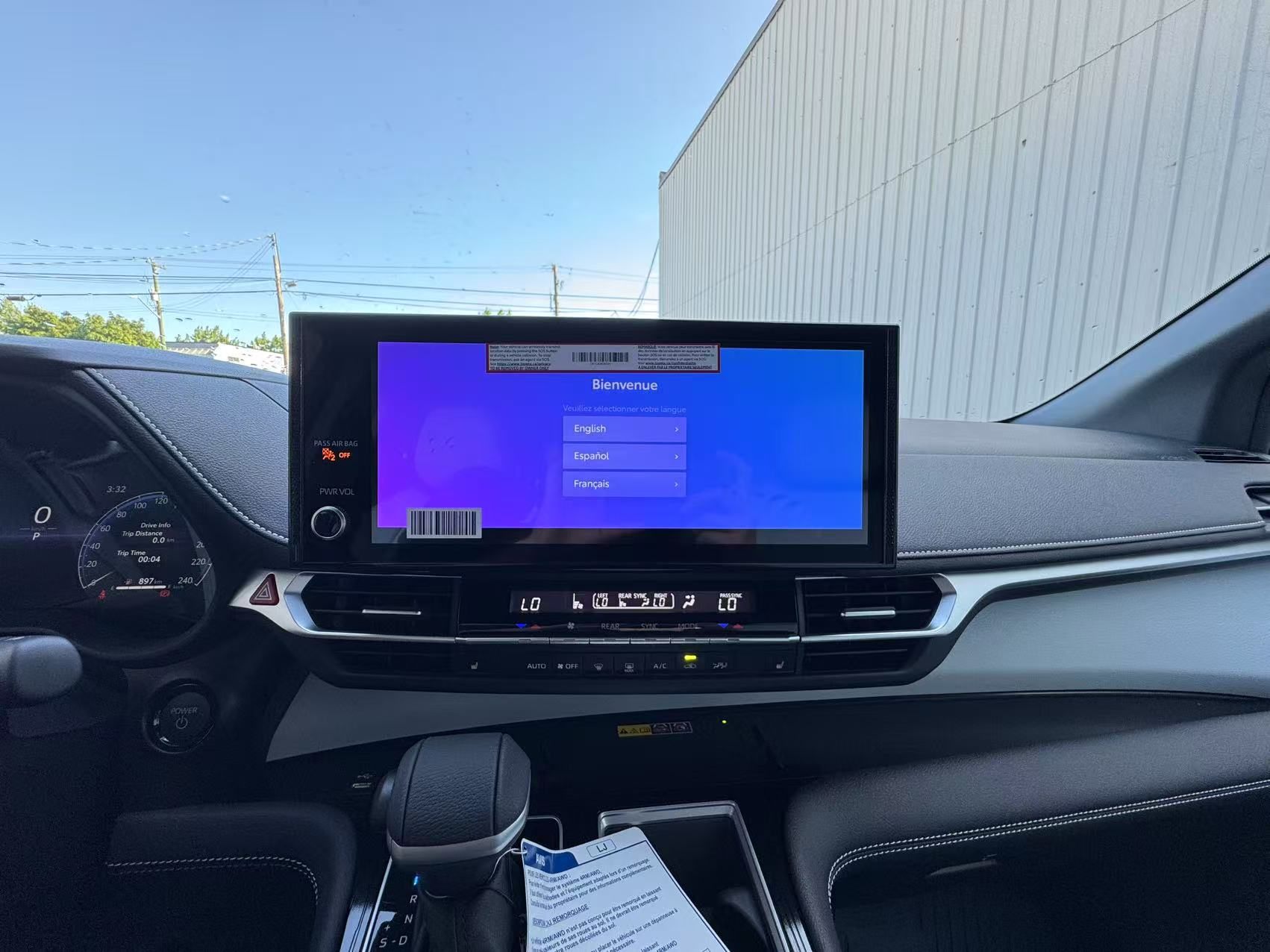 2025 Toyota Sienna XSE HYBRID AWD. 50 KM ONLY!, Vancouver, Cash