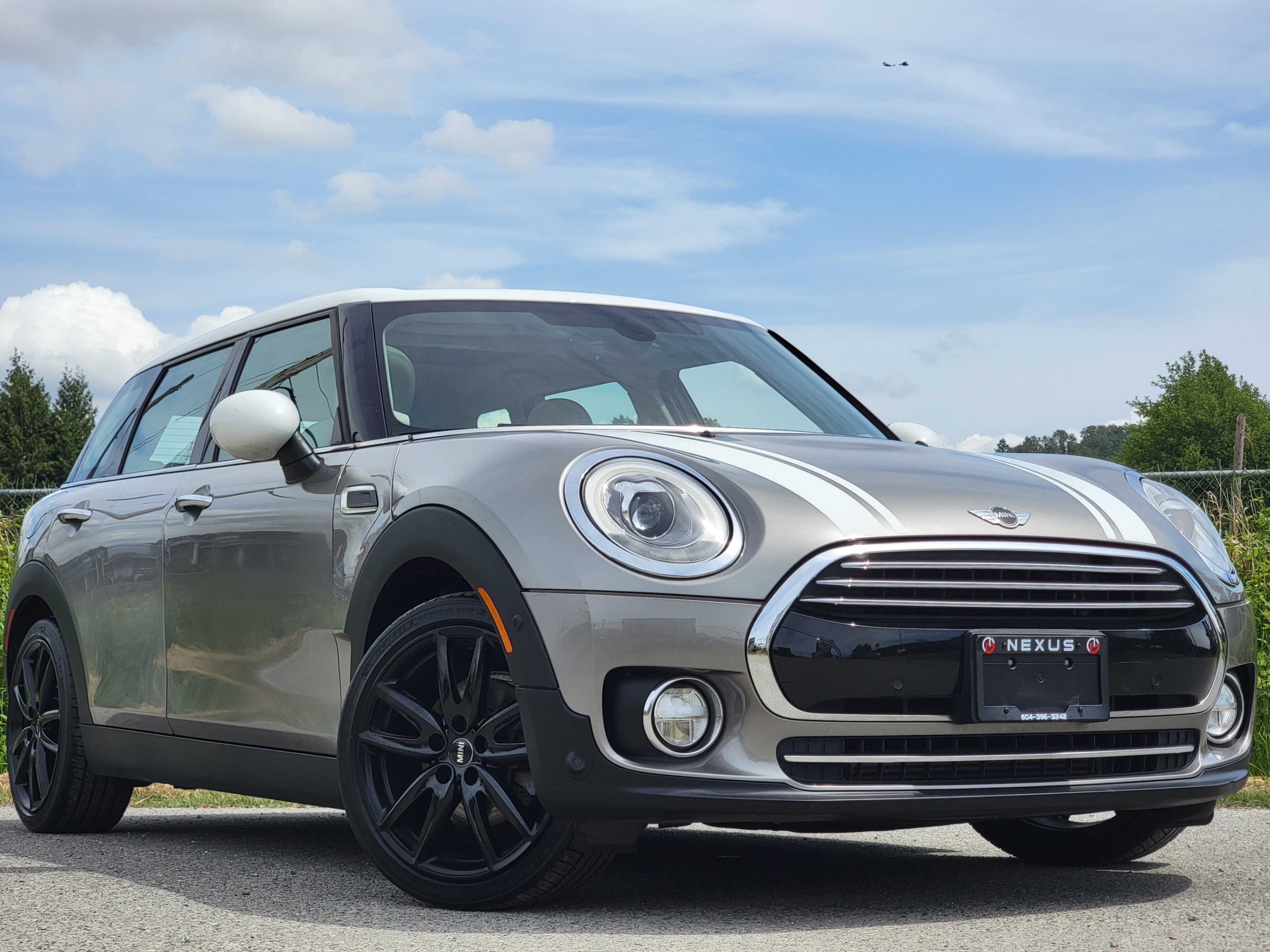Gray 2016 MINI Cooper Clubman Wagon Front-Wheel Drive Automatic
