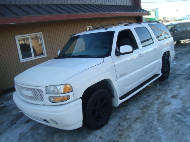 2004 GMC Yukon XL