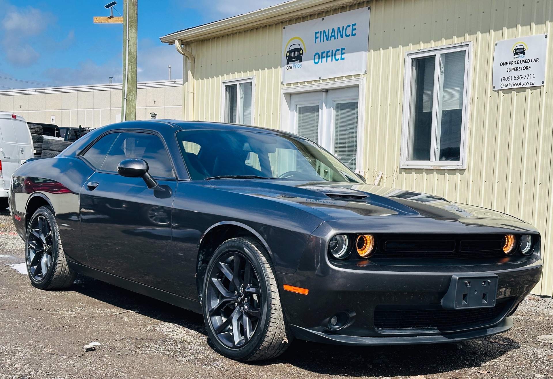2019 Dodge Challenger SXT RWD