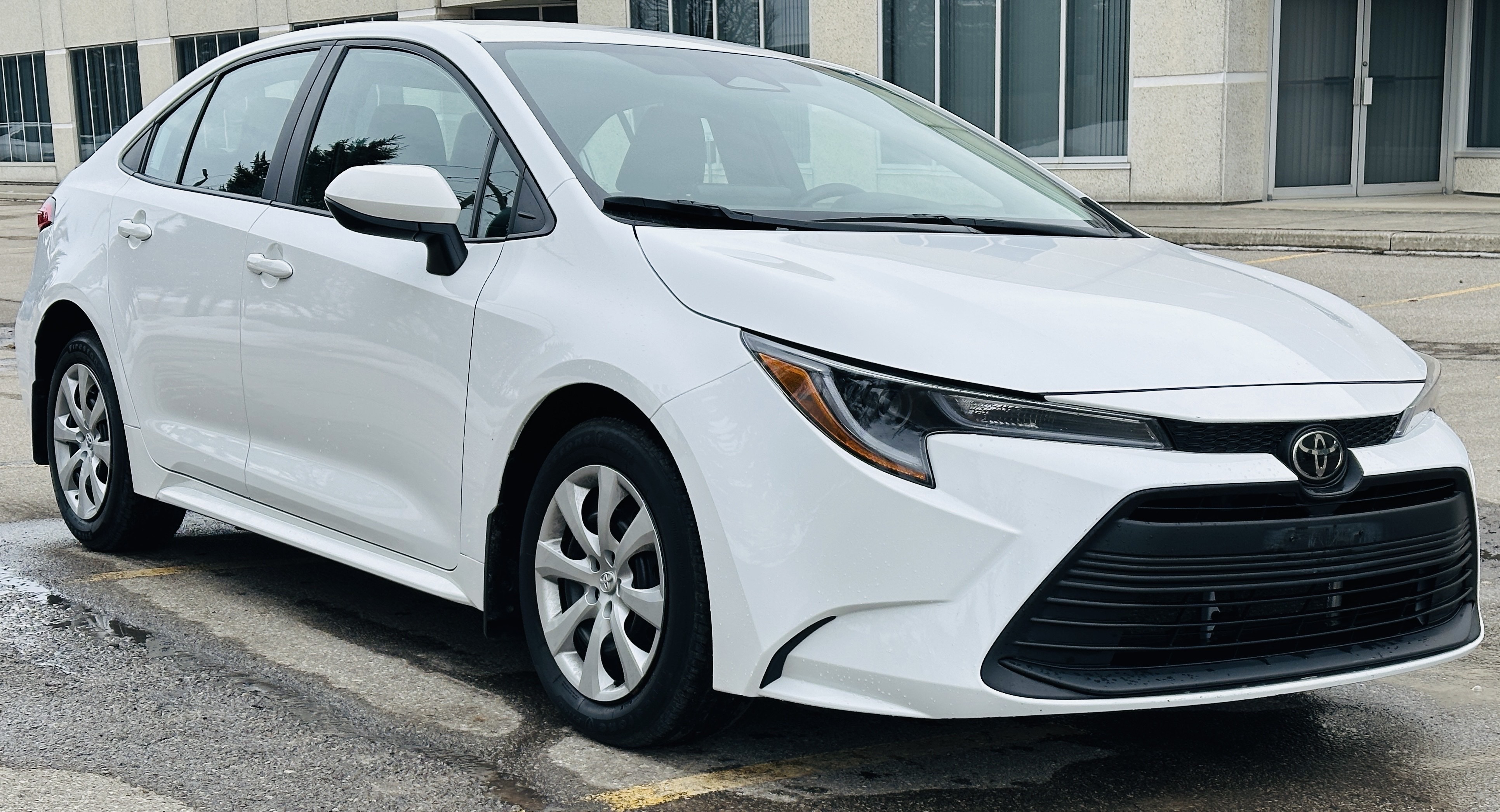 2023 Toyota Corolla LE FWD