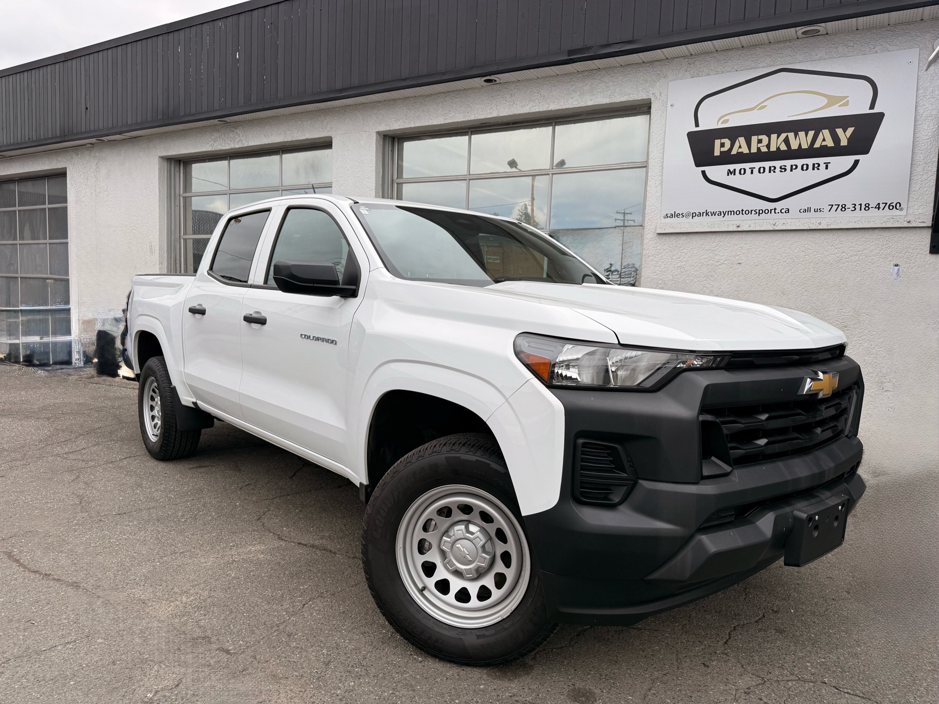 White 2023 Chevrolet Colorado Pickup Truck 4X2 Automatic