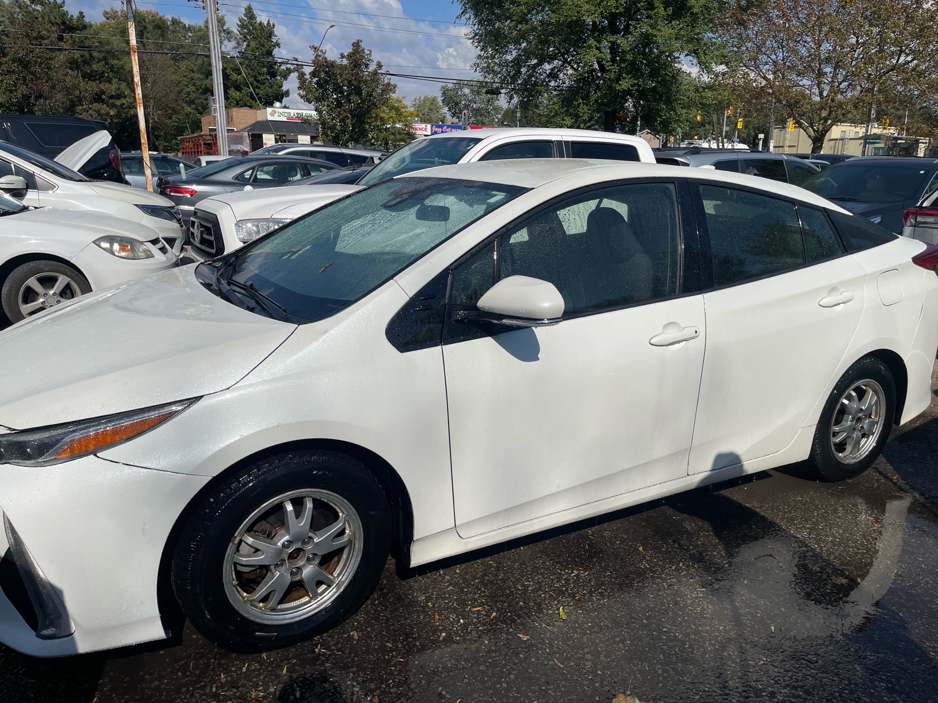 White 2017 Toyota Prius Prime Hatchback Automatic