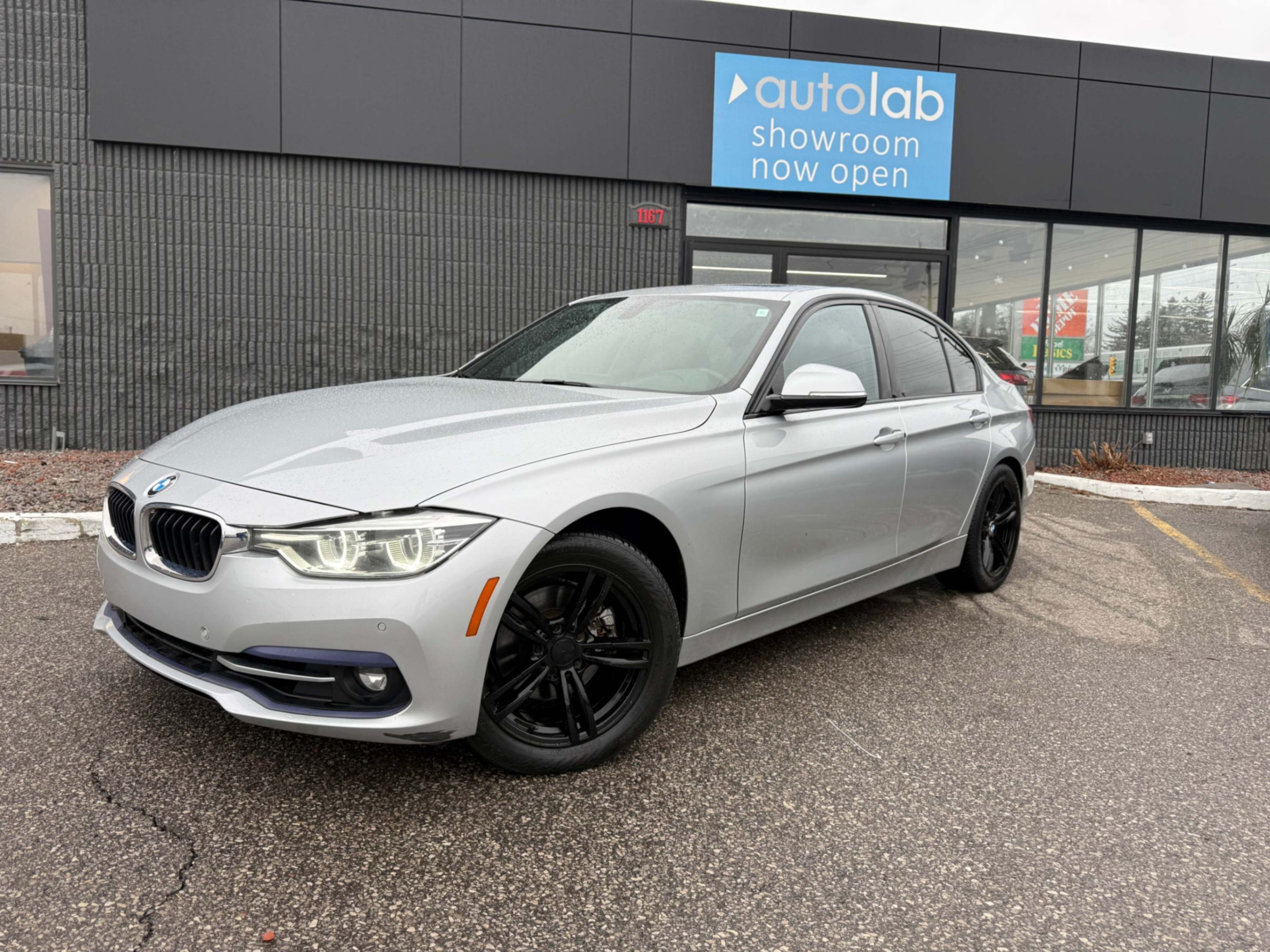 2017 BMW 3 Series 330i xDrive Sedan AWD