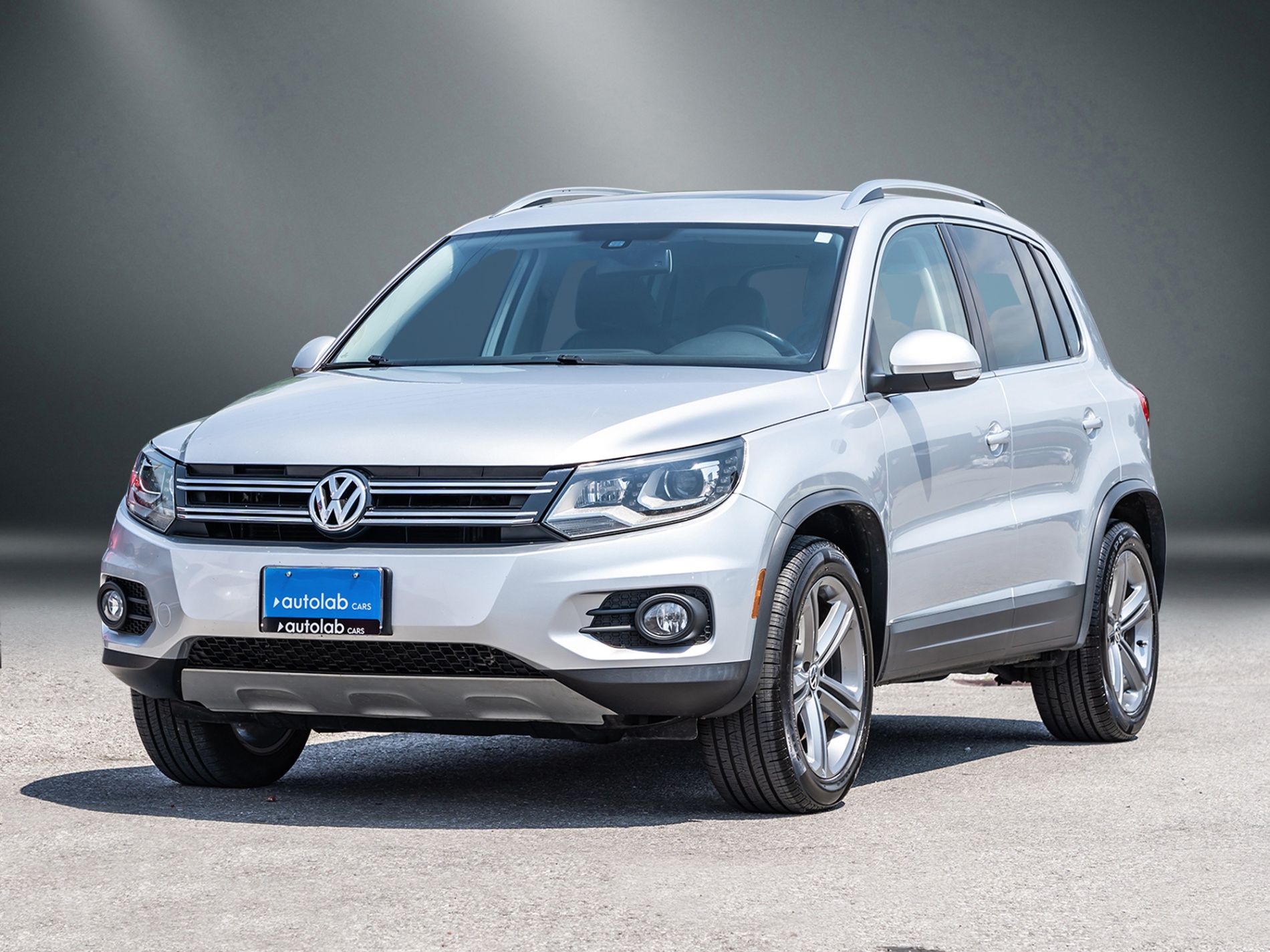 Silver 2017 Volkswagen Tiguan Highline 4Motion SUV / Crossover Automatic