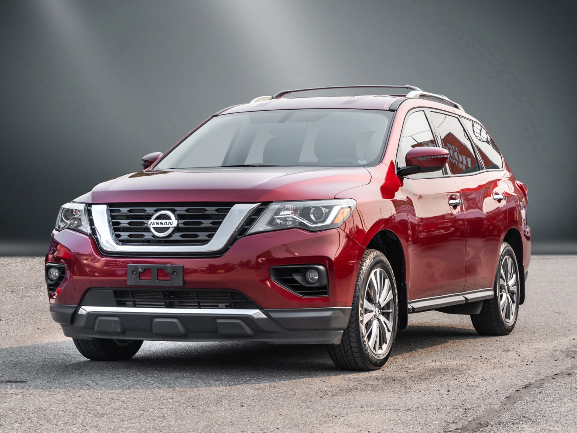 Red 2018 Nissan Pathfinder SUV / Crossover Four-Wheel Drive Automatic