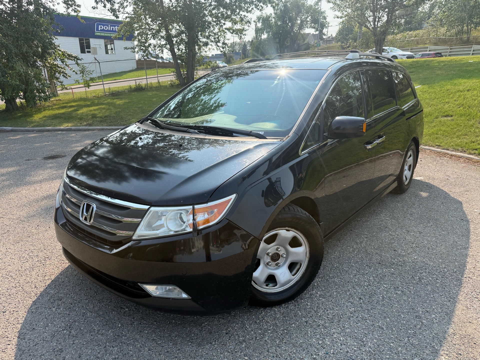  2013 Honda Odyssey Touring FWD   