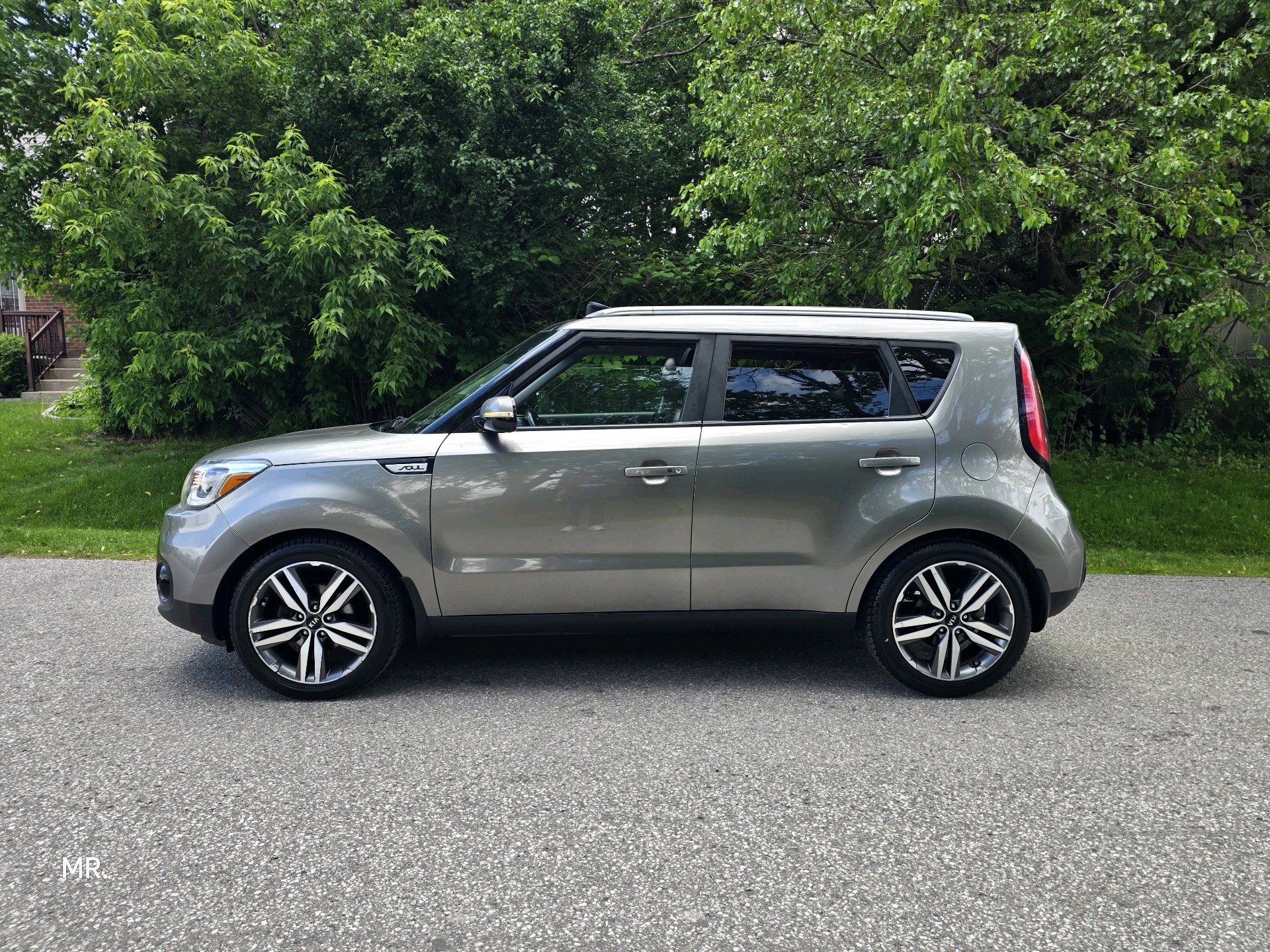 Gray 2019 Kia Soul EX FWD Wagon Automatic