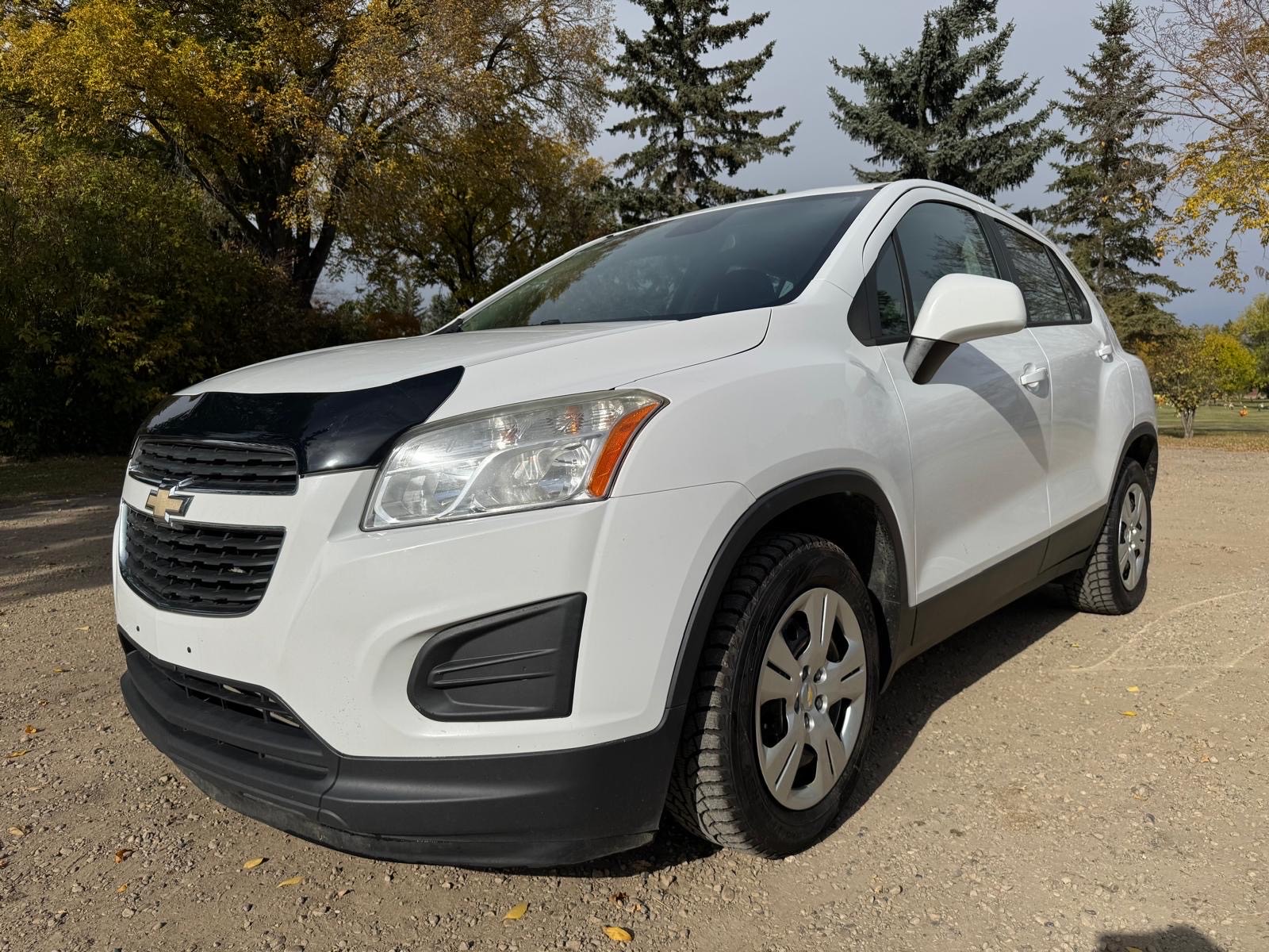 White 2015 Chevrolet Trax SUV / Crossover Front-Wheel Drive Manual