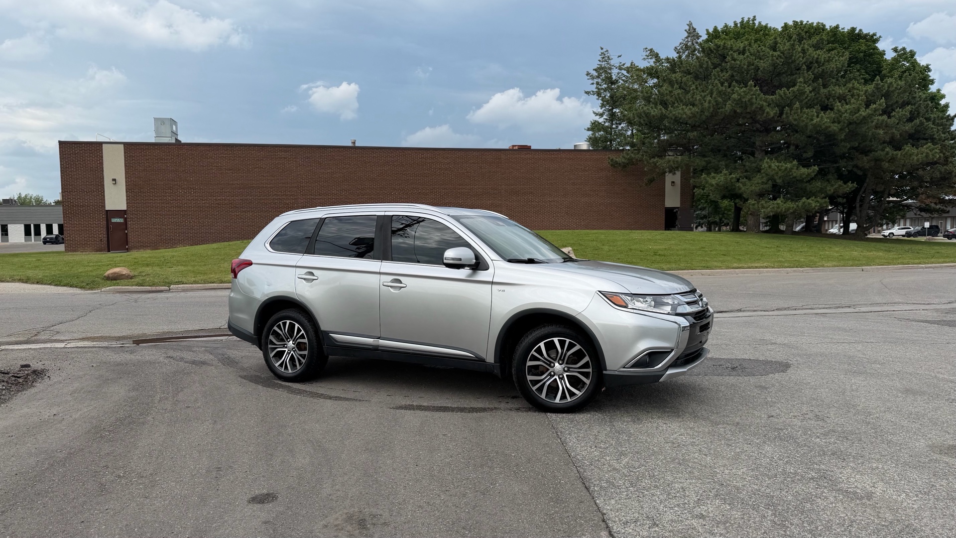 Silver 2018 Mitsubishi Outlander GT S-AWC SUV / Crossover All-Wheel Drive Automatic