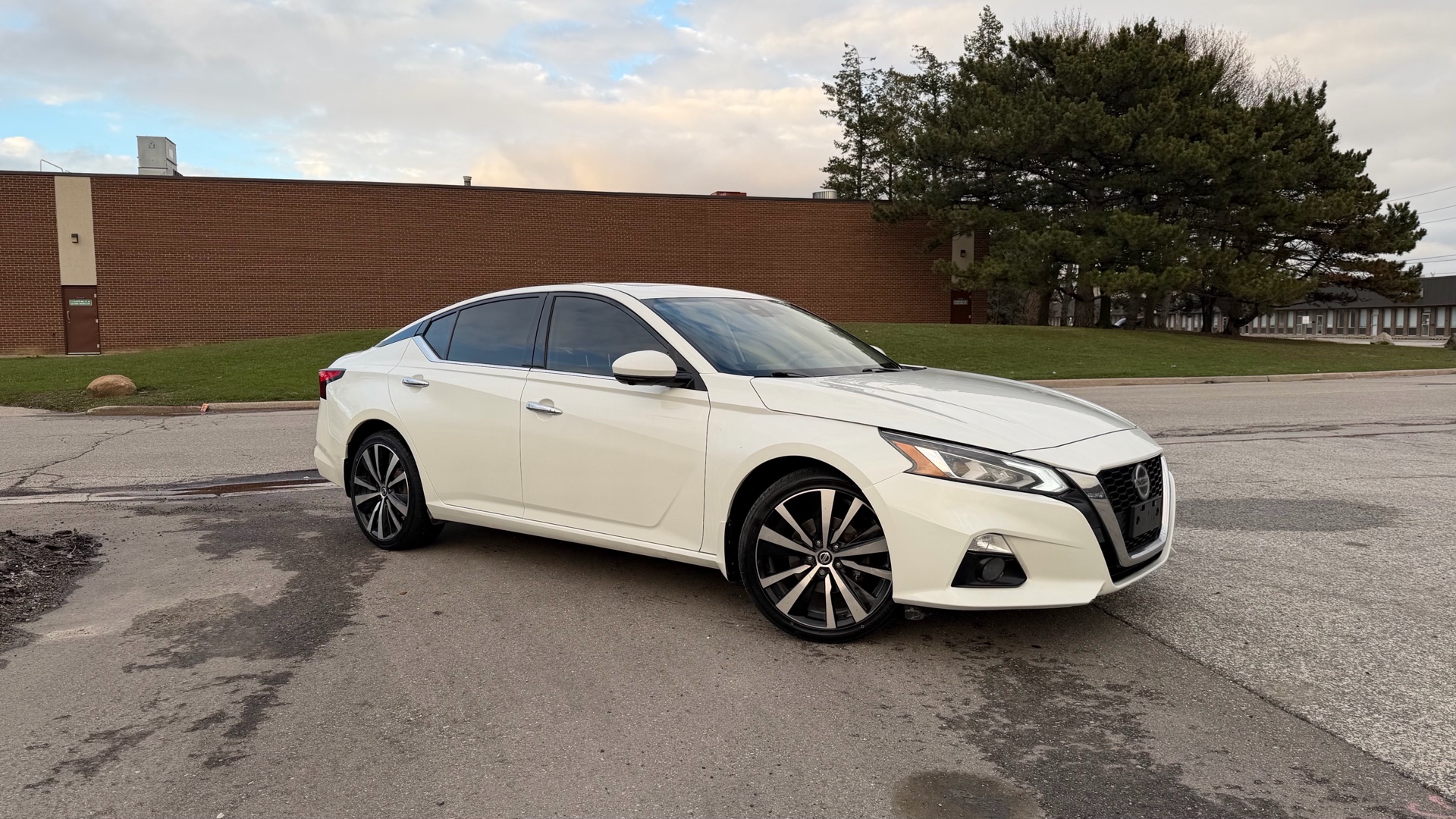 Nissan Altima 2.5 Platinum AWD 2019