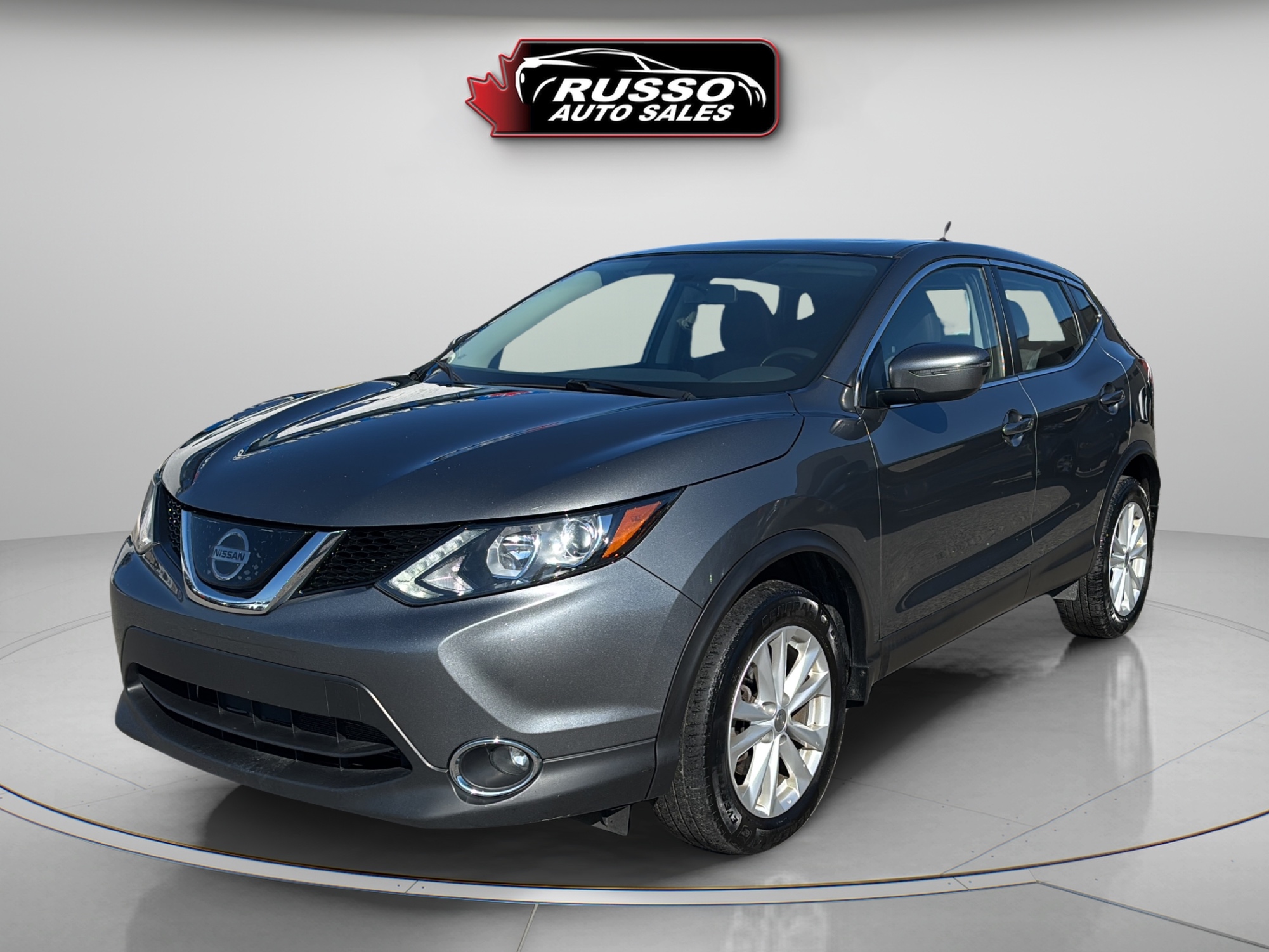 Gray 2018 Nissan Qashqai SUV / Crossover Automatic