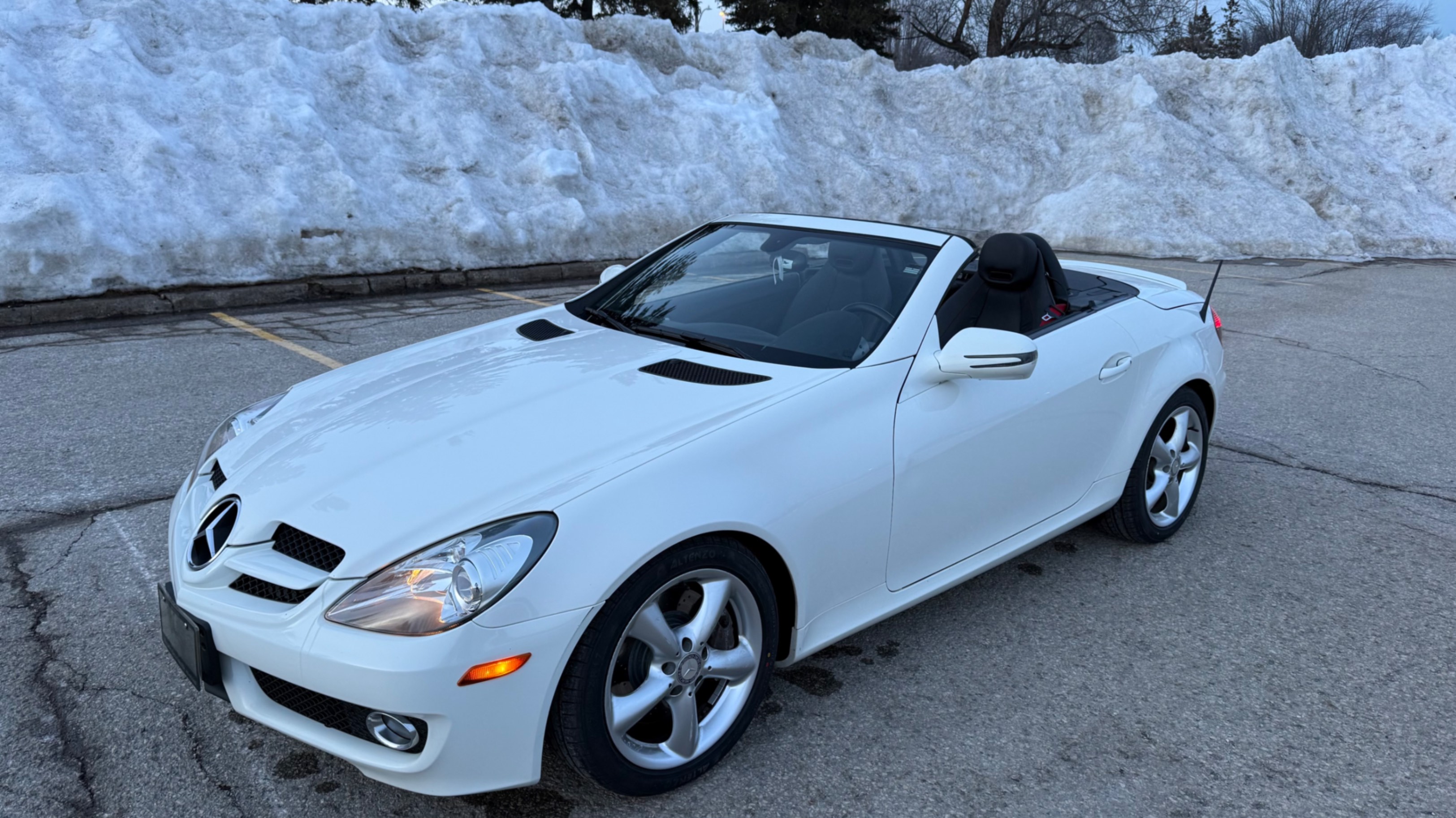 2011 Mercedes-Benz SLK 300