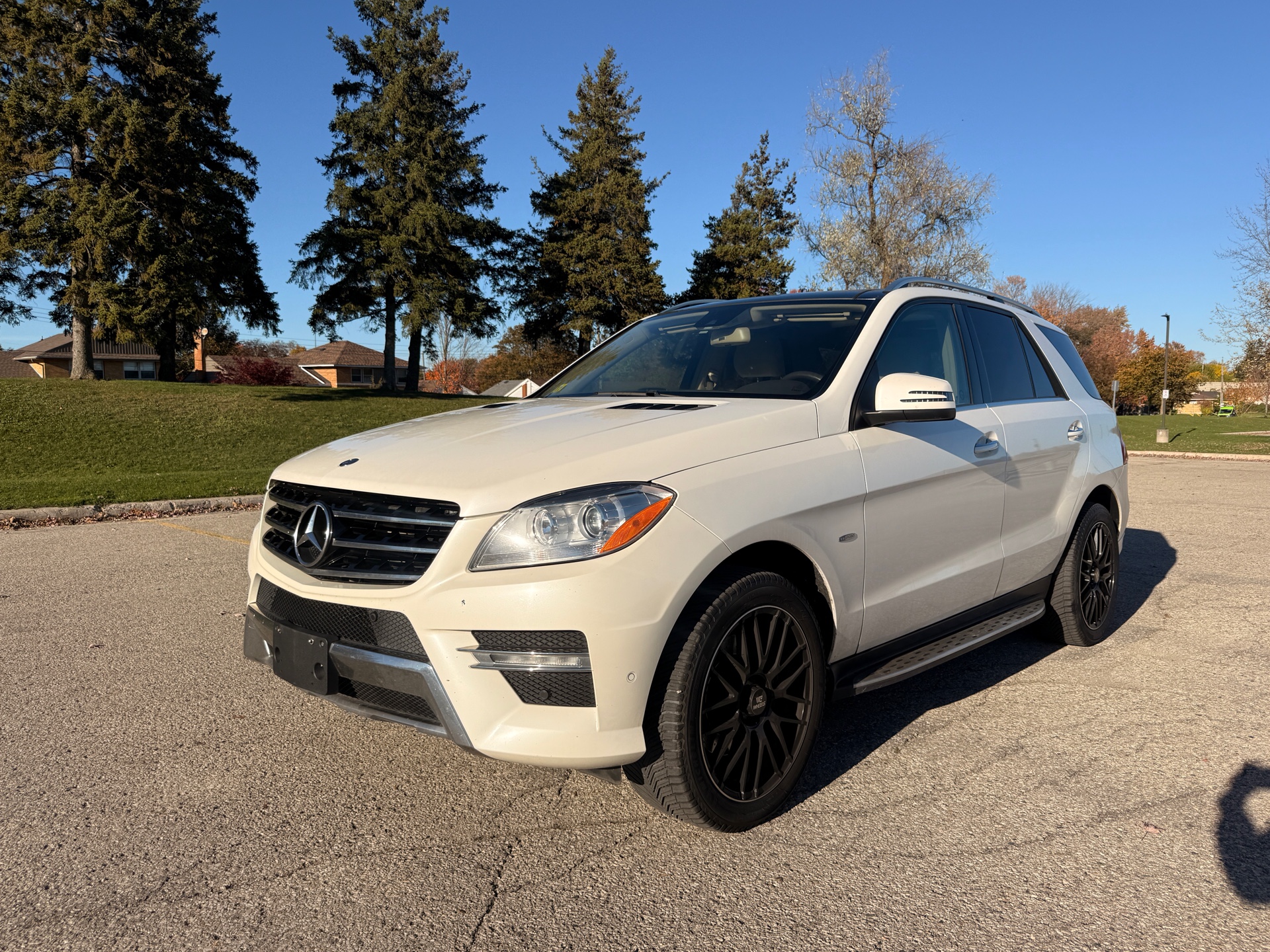 White 2012 Mercedes-Benz M-Class SUV / Crossover All-Wheel Drive Automatic