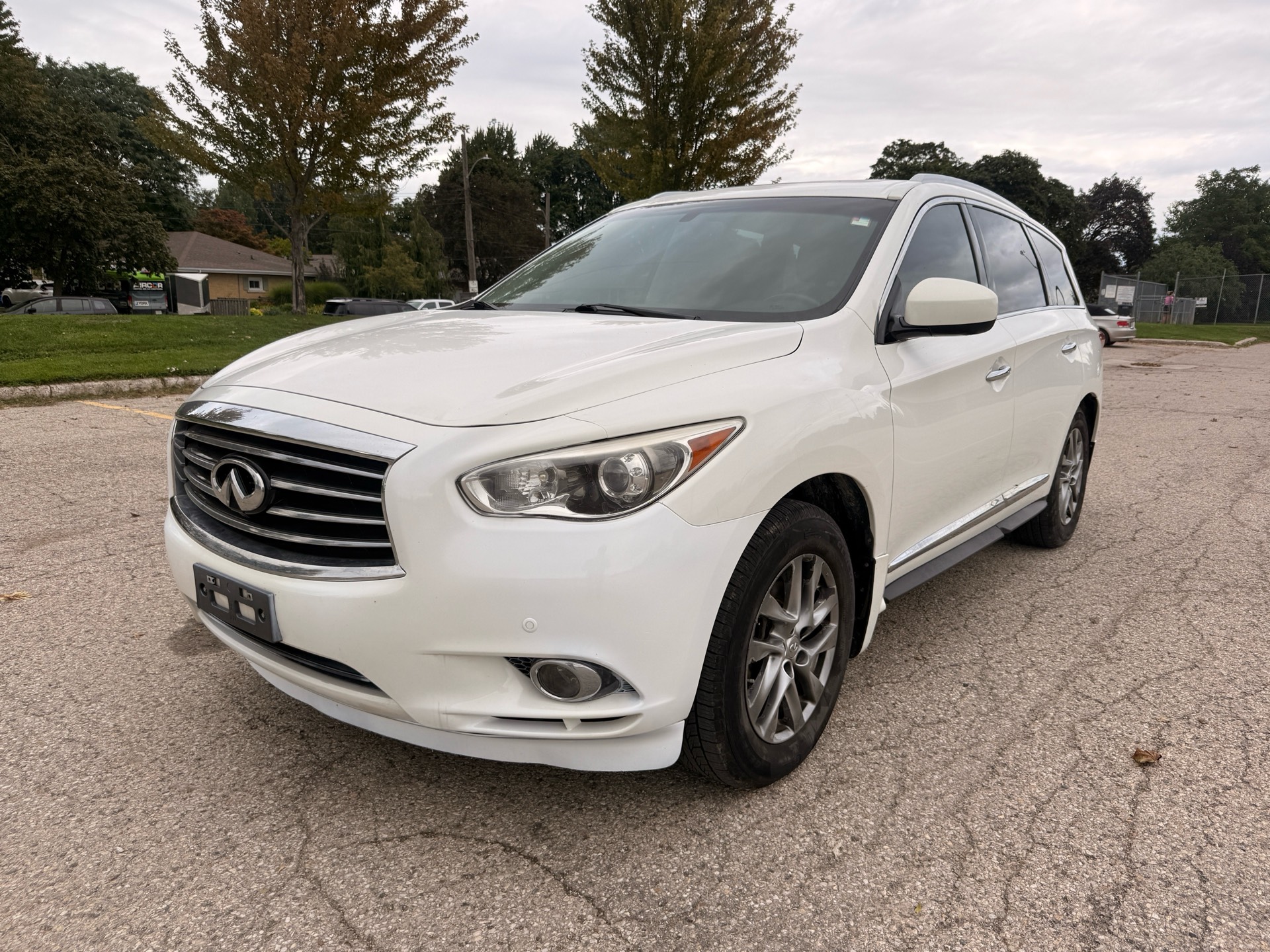 White 2013 INFINITI JX35 SUV / Crossover All-Wheel Drive Automatic