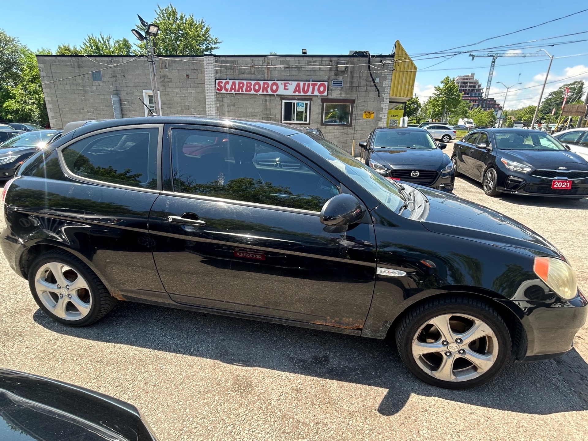 Black 2008 Hyundai Accent Hatchback Front-Wheel Drive Manual