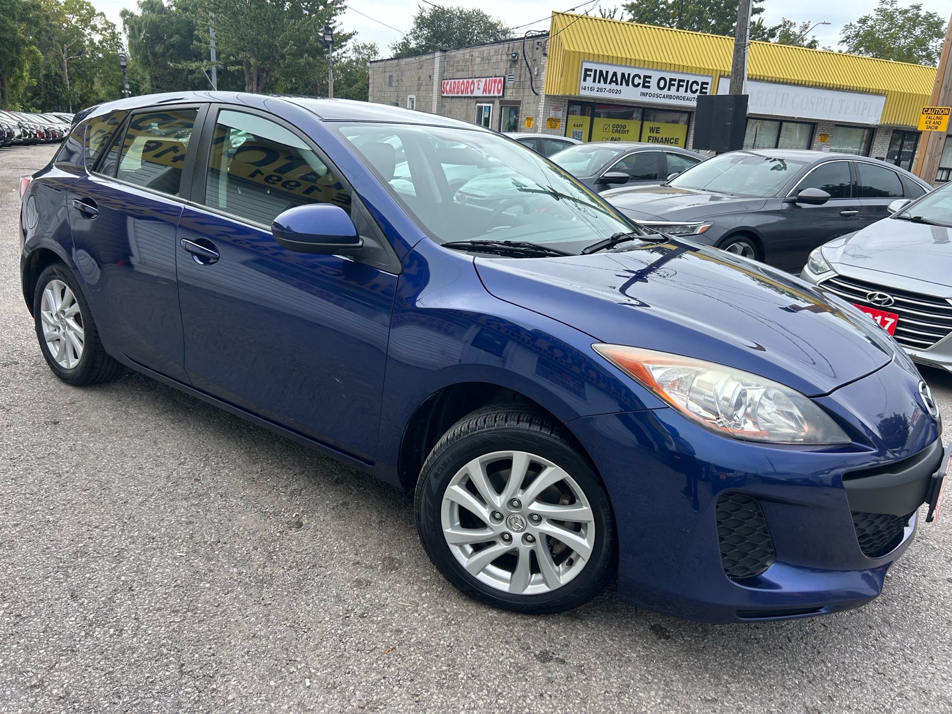 2012 Mazda Mazda3 GX/ HATCH/AUTO/P.GROUB/BLUE TOOTH/CLEAN CARFAX