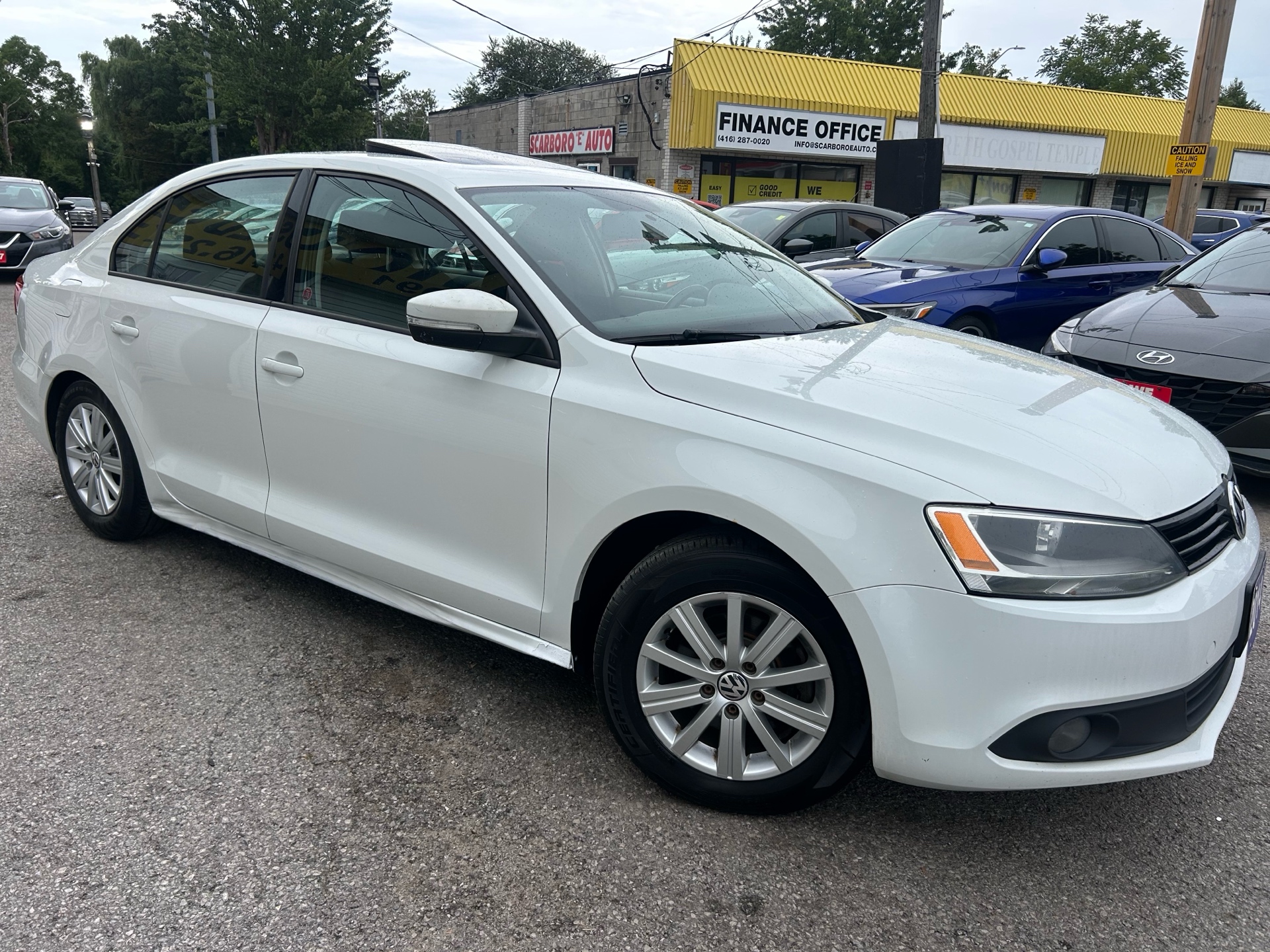 2014 Volkswagen Jetta 2.0L Comfortline/AUTO/POWER MOON ROOF/POWER GROUP/FOG LIGHTS/ALLOYS