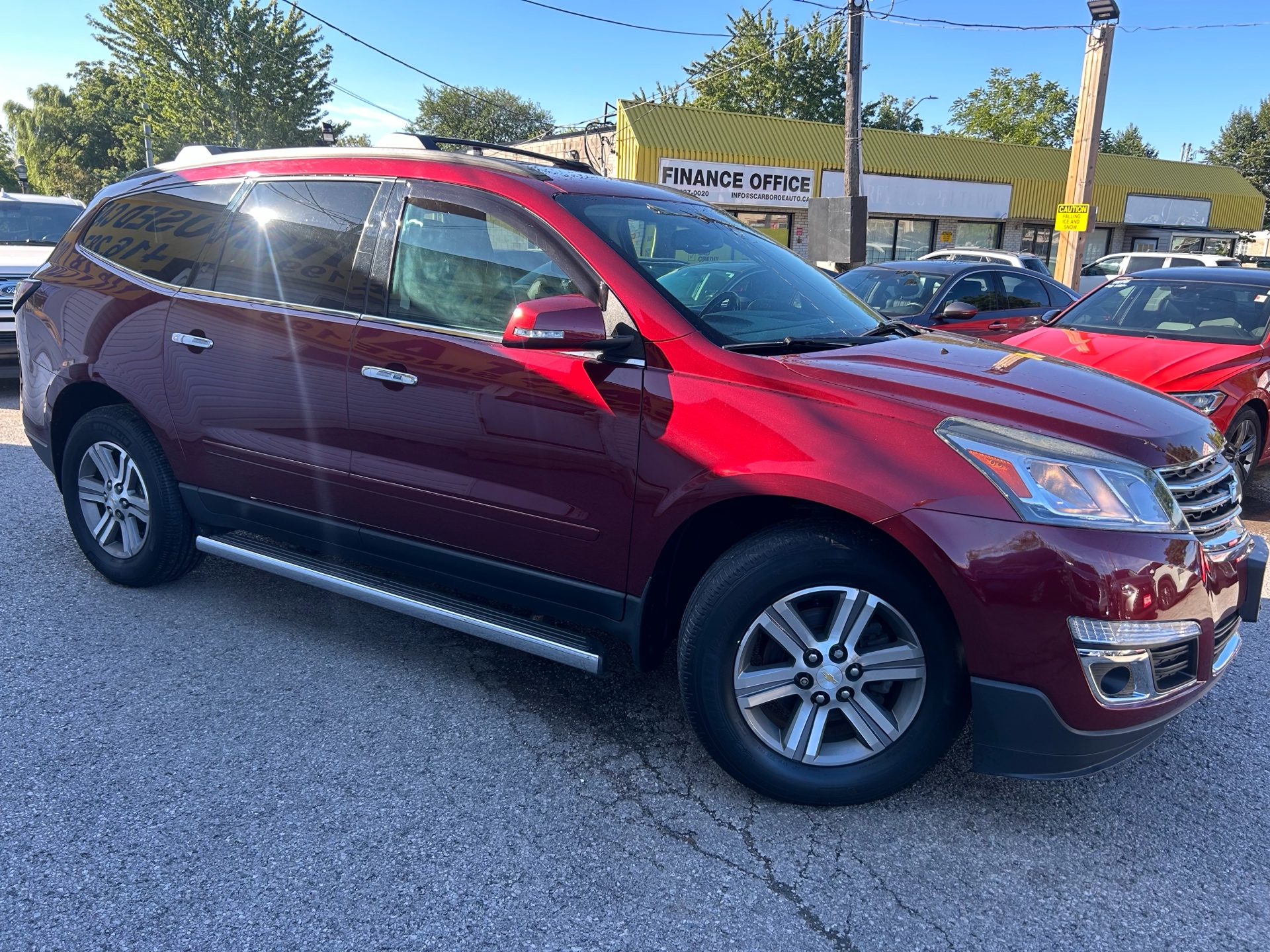 2015 Chevrolet Traverse 2LT/AWD/NAVI/CAMERA/LEATHER/DOUBLE ROOF/HEATED & P.SEATS//BLUETOOTH/FOG LIGHTS/ALLOYS/7 PASSENGERS/CLEAN CAR