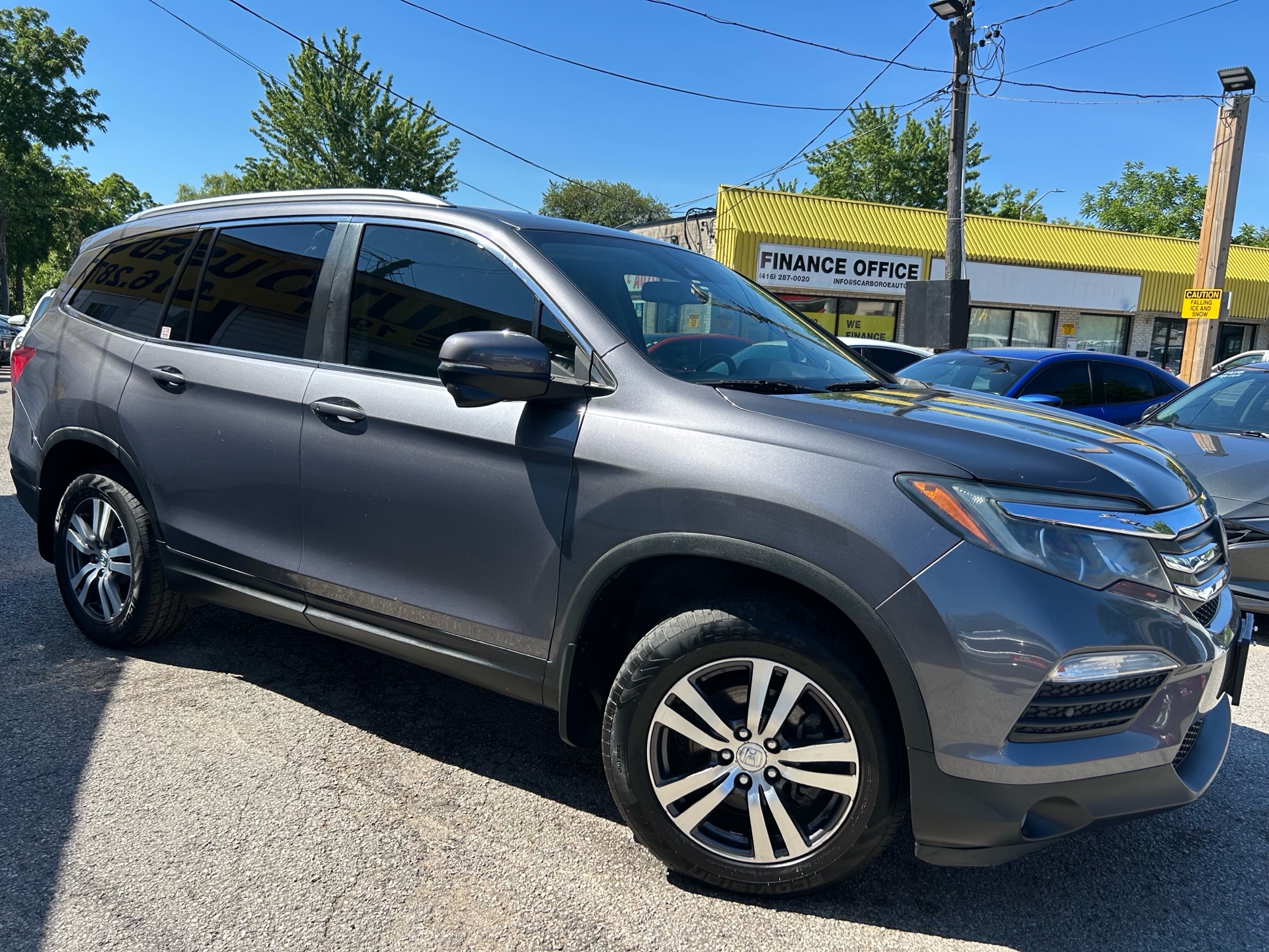2017 Honda Pilot EX-L w/NAVI/AAWD/CAMERA/LEATHER/ROOF/POWER&HEATED SEATS/LOADED/ALLOYS/CLEAN CAR
