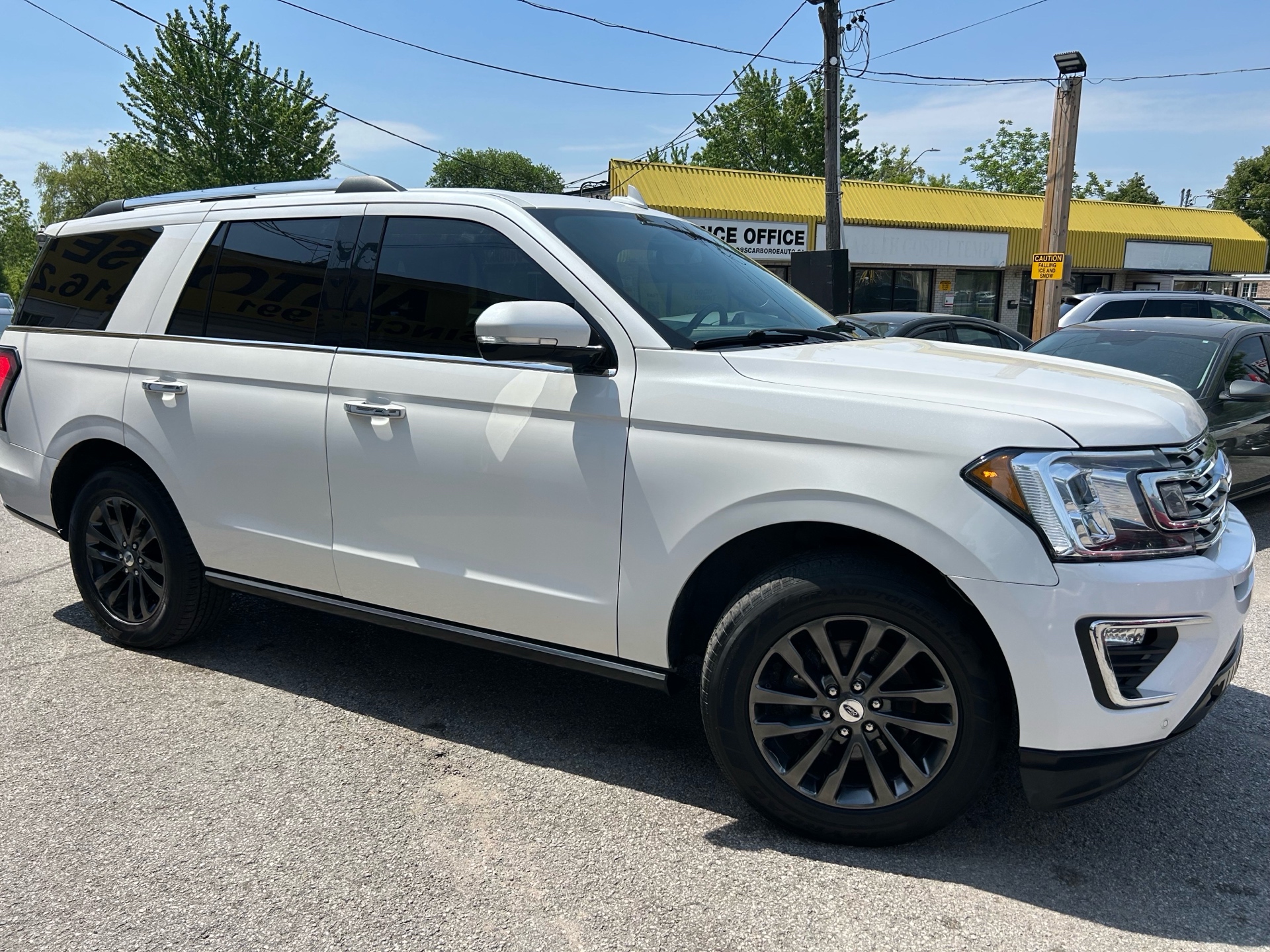 White 2019 Ford Expedition SUV / Crossover Four-Wheel Drive Automatic