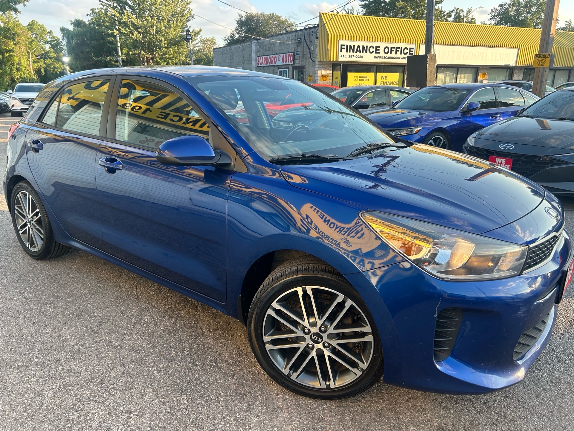 2020 Kia Rio 5-door LX/CAMERA/AUTO/BLUETOOTH/POWER GROUP/HEATED SEATS AND STERING/ALLOY/ CLEAN VEHICLE
