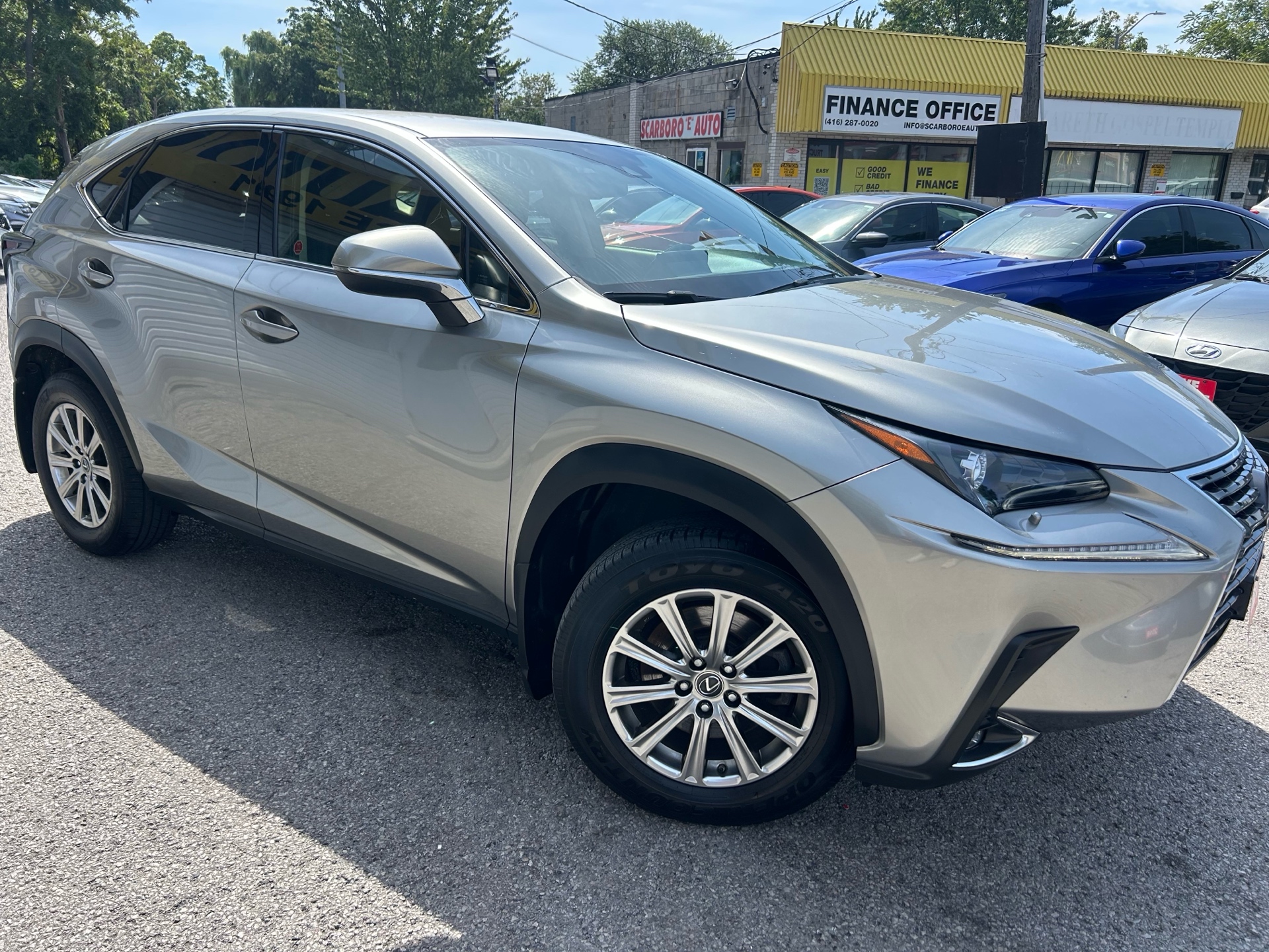 2020 Lexus NX NX 300 AWD/CAMERA/LEATHER/ROOF/LOADED/HEATED AND VENTED SEATS/ALLOYS/CLEAN CARFAX