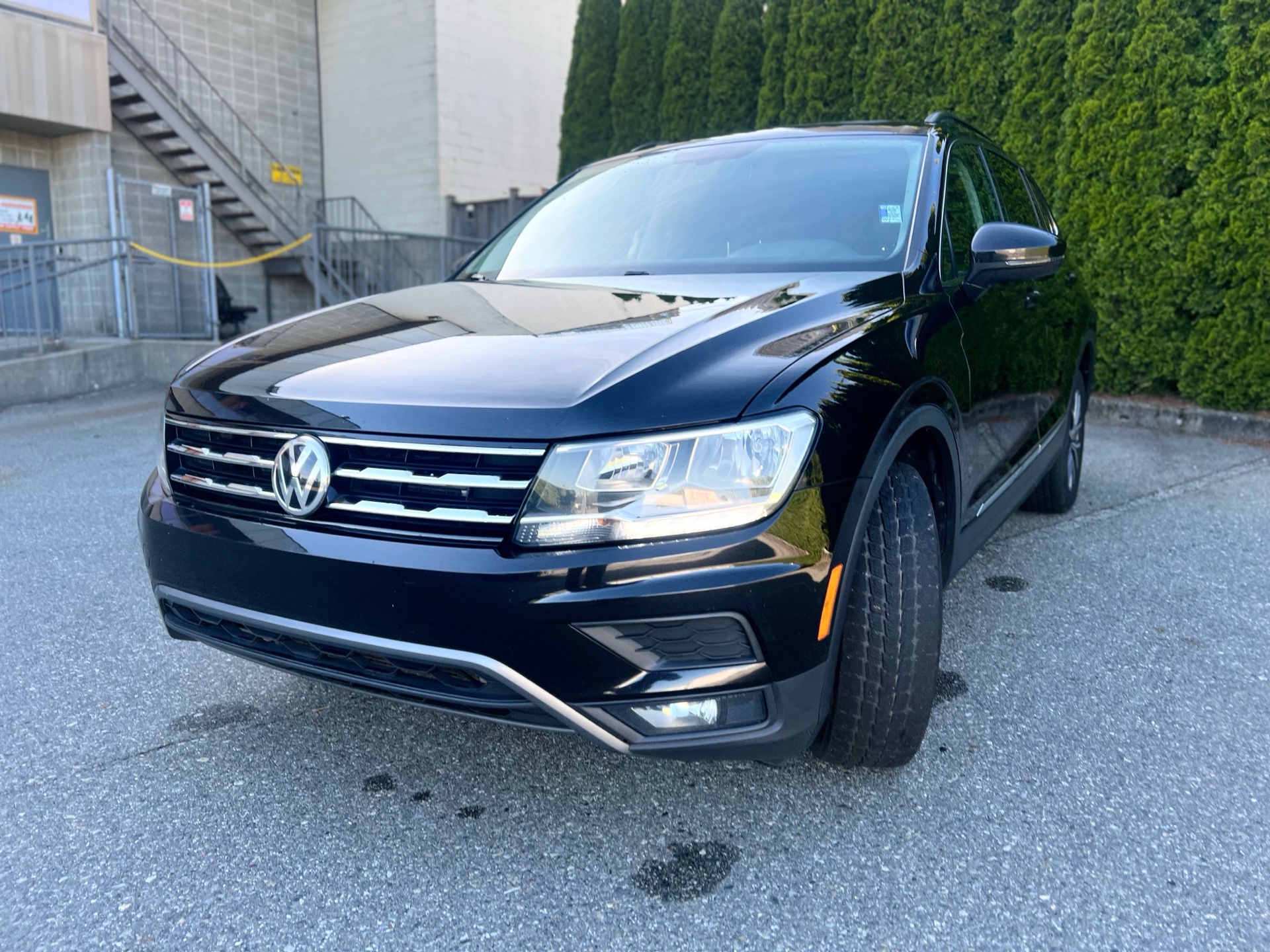 Black 2018 Volkswagen Tiguan Comfortline 4Motion SUV / Crossover Automatic