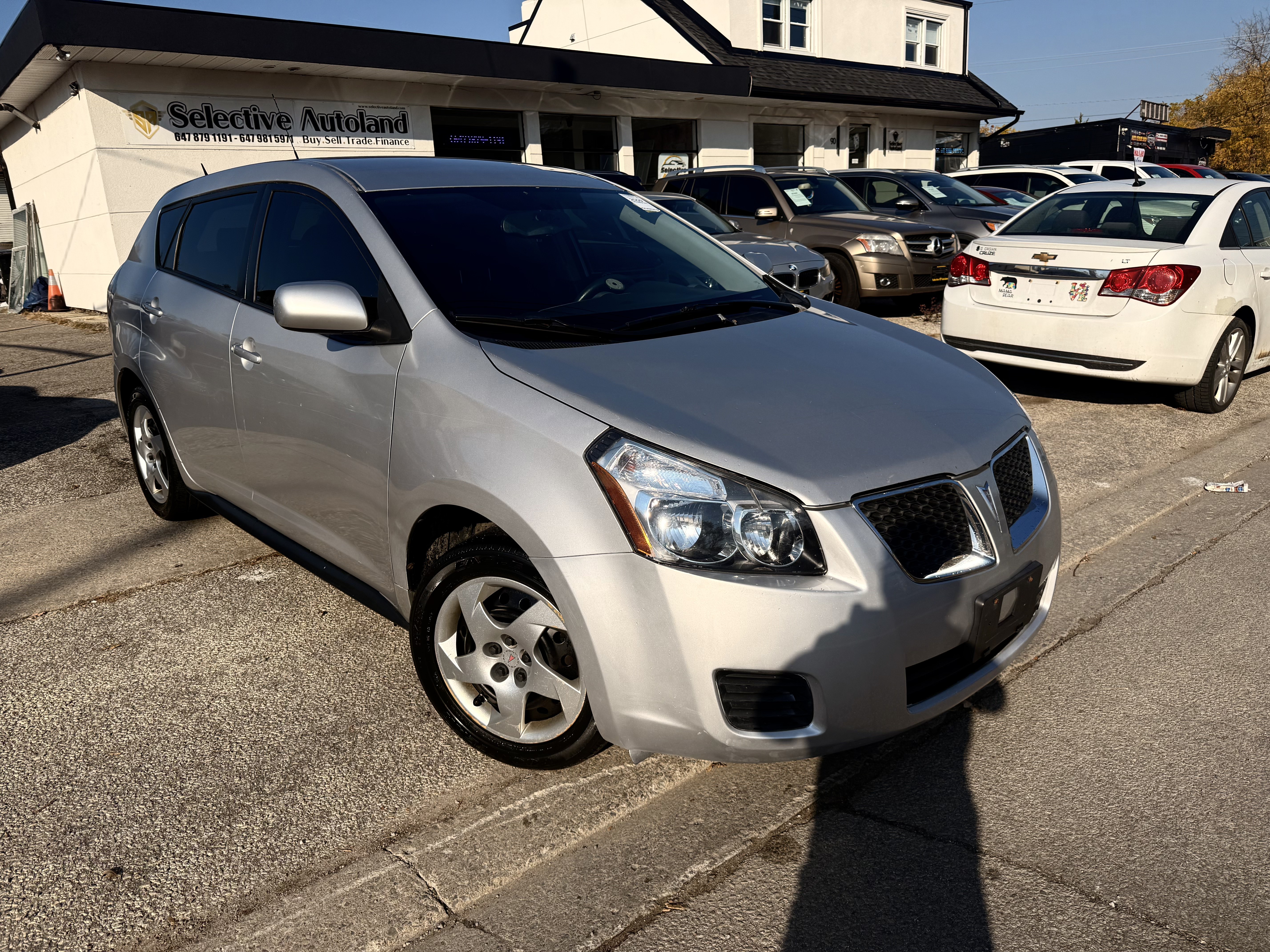 Silver 2009 Pontiac Vibe Hatchback Front-Wheel Drive Automatic