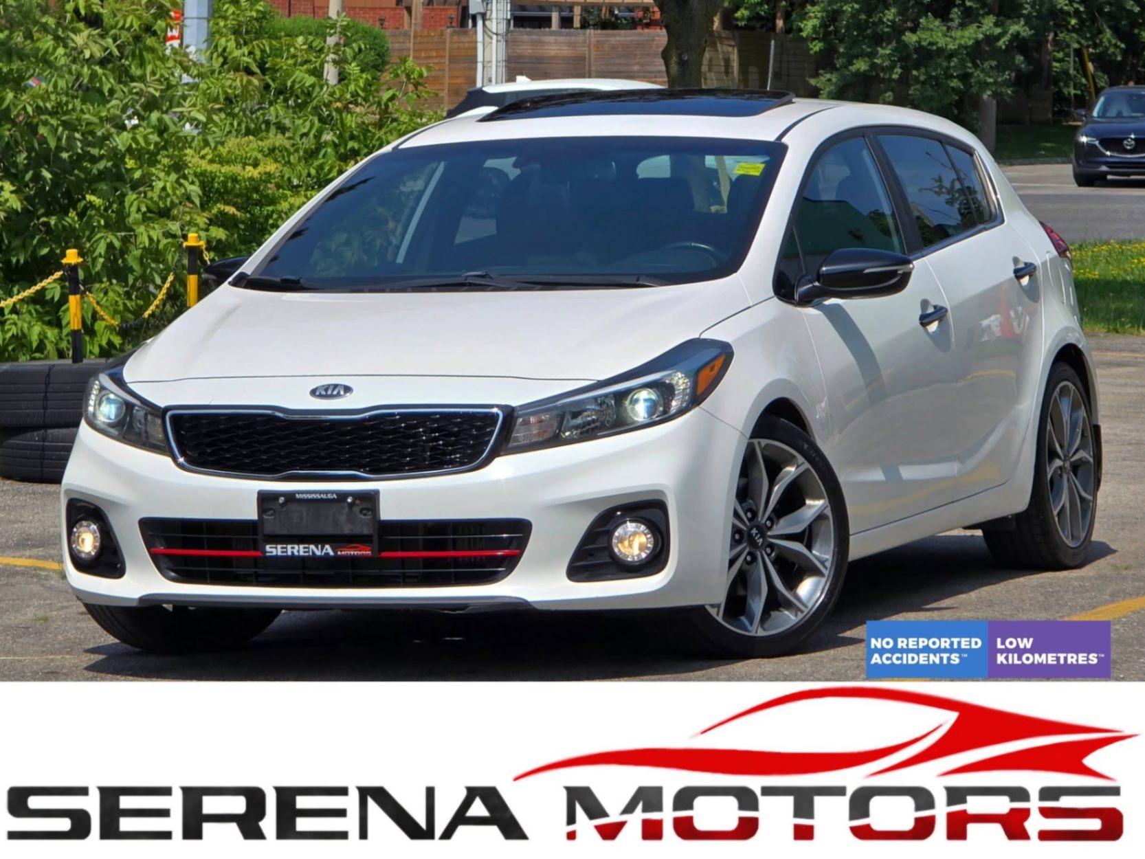 White 2017 Kia Forte5 Hatchback Front-Wheel Drive Automatic