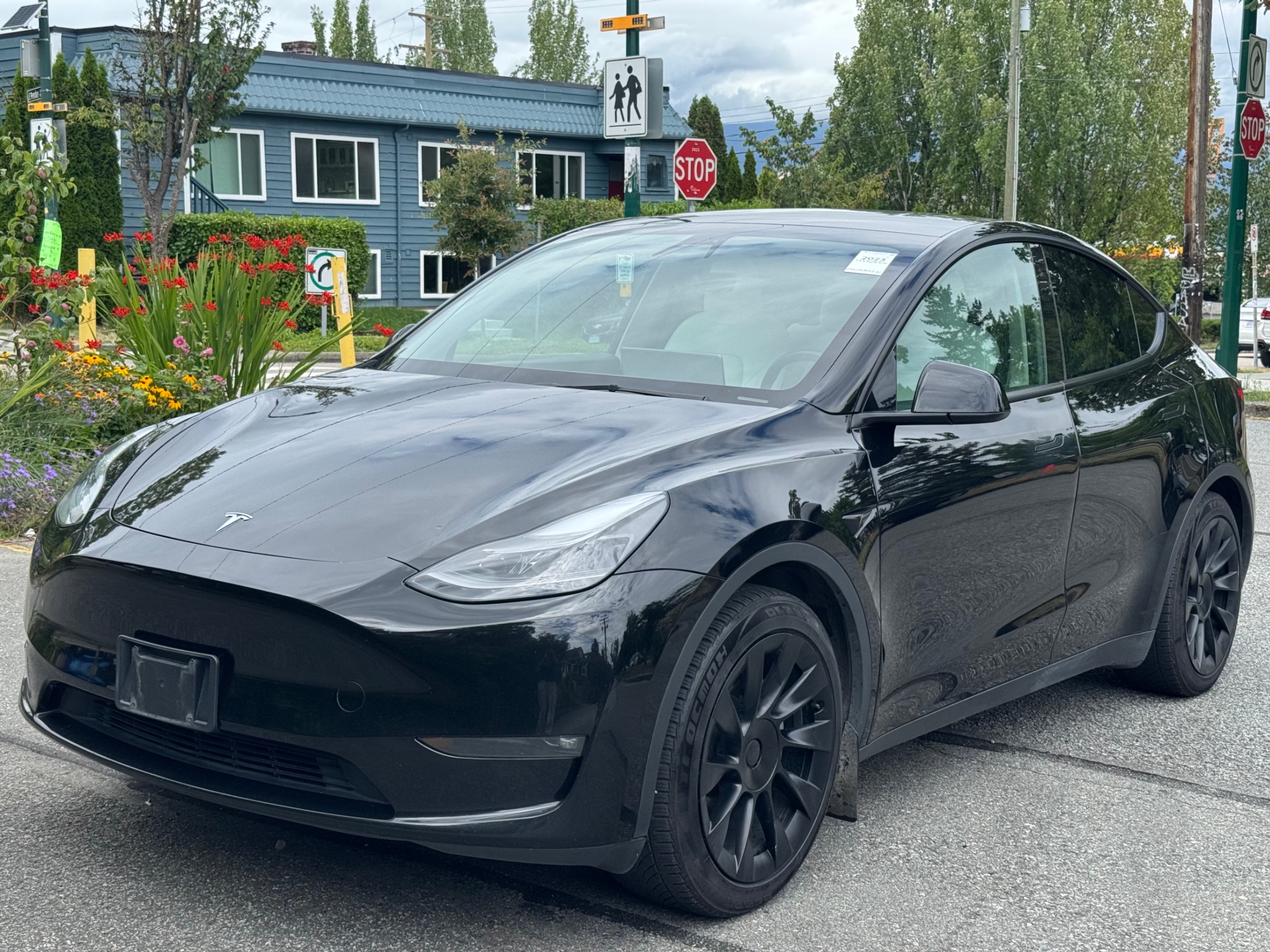 Black 2023 Tesla Model Y SUV / Crossover All-Wheel Drive Automatic
