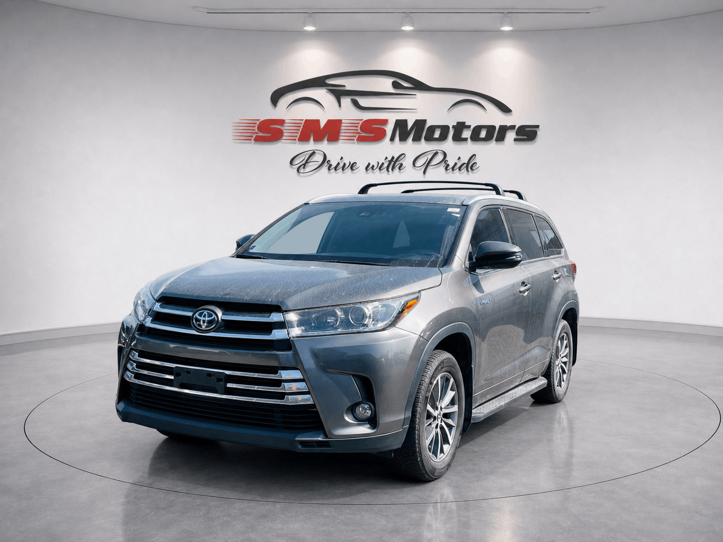 Gray 2018 Toyota Highlander Hybrid SUV / Crossover All-Wheel Drive Automatic