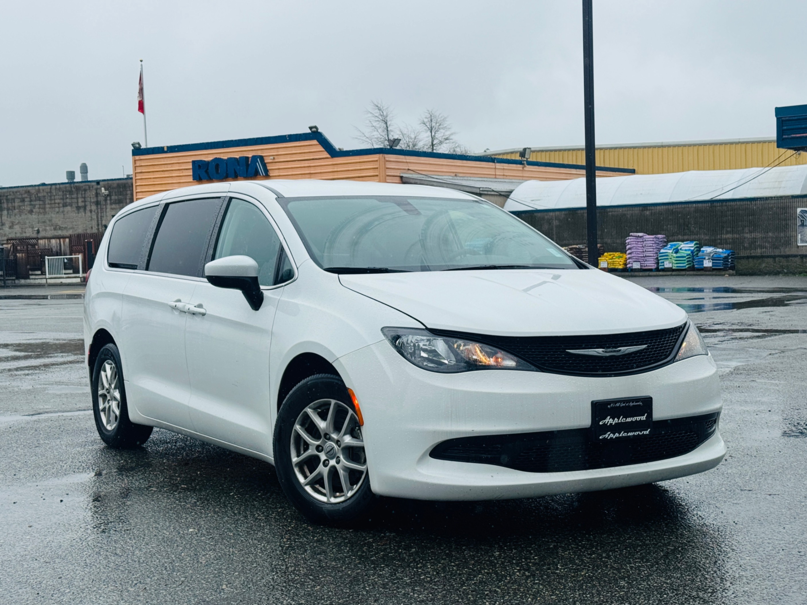 2022 Chrysler Grand Caravan SXT FWD