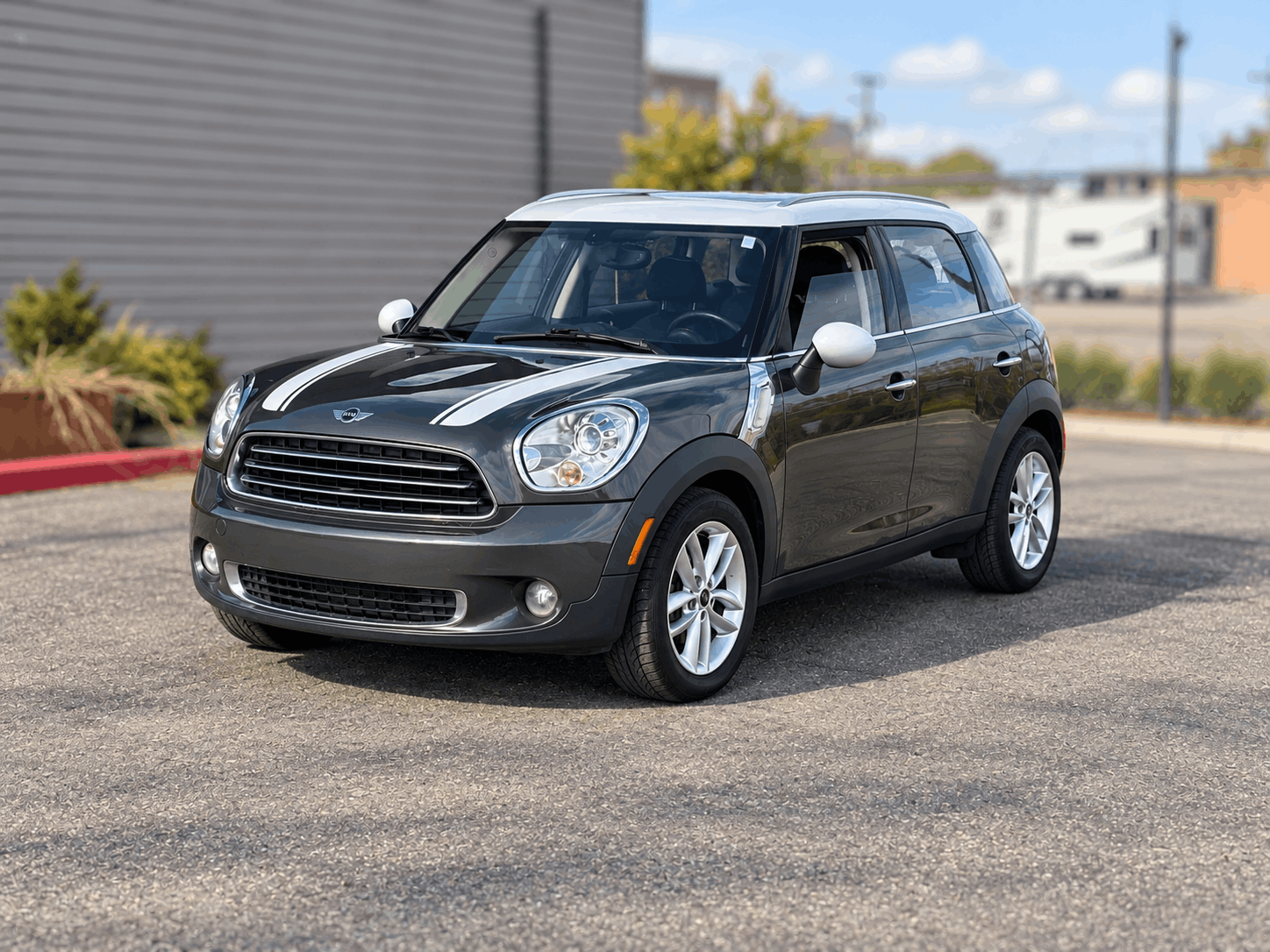 Gray 2013 MINI Countryman SUV / Crossover Front-Wheel Drive Automatic