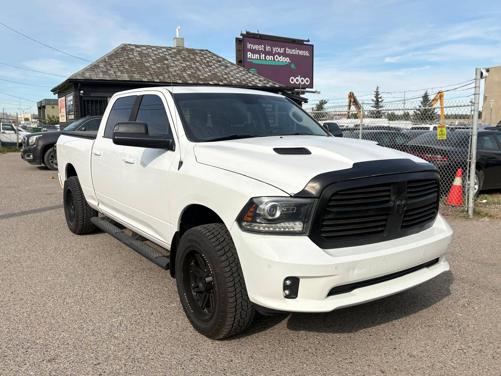 White 2014 RAM 1500 Pickup Truck Four-Wheel Drive Automatic