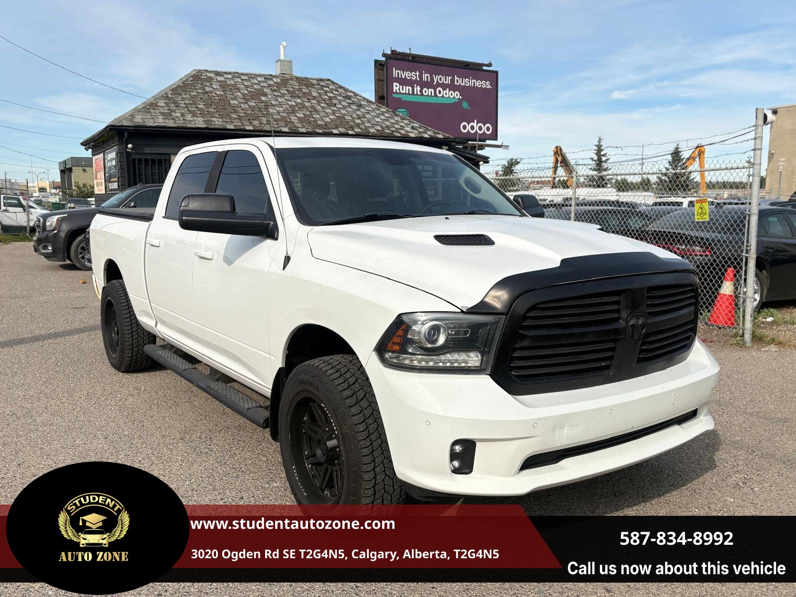 White 2014 RAM 1500 Pickup Truck Four-Wheel Drive Automatic