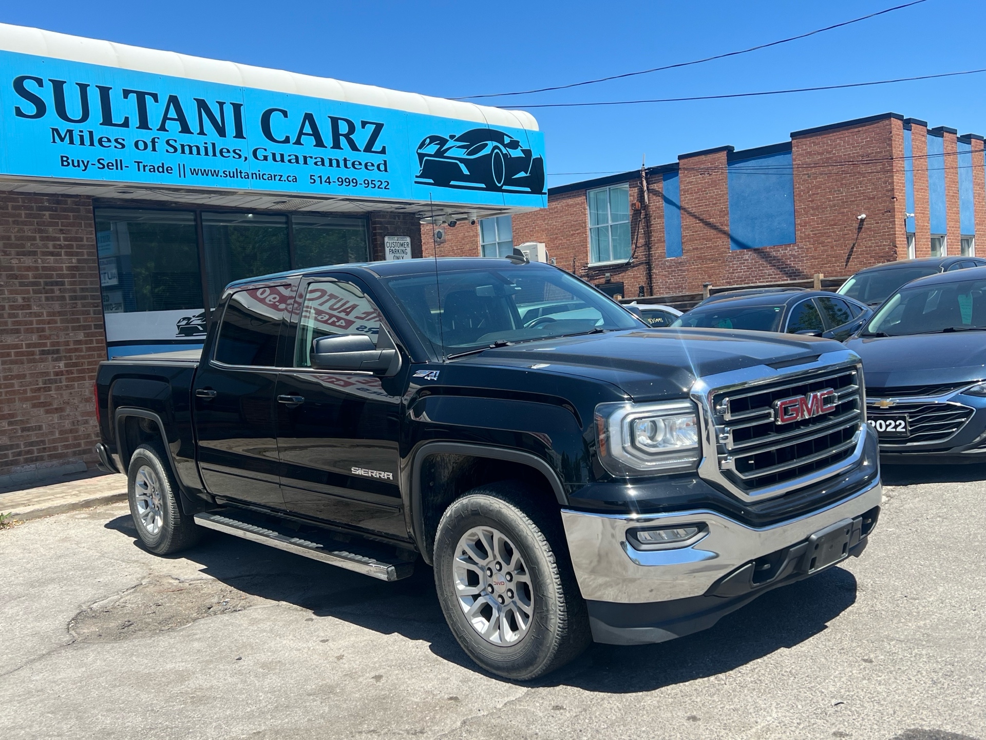 Black 2017 GMC Sierra 1500 SLE Crew Cab 4WD Pickup Truck Four-Wheel Drive Automatic